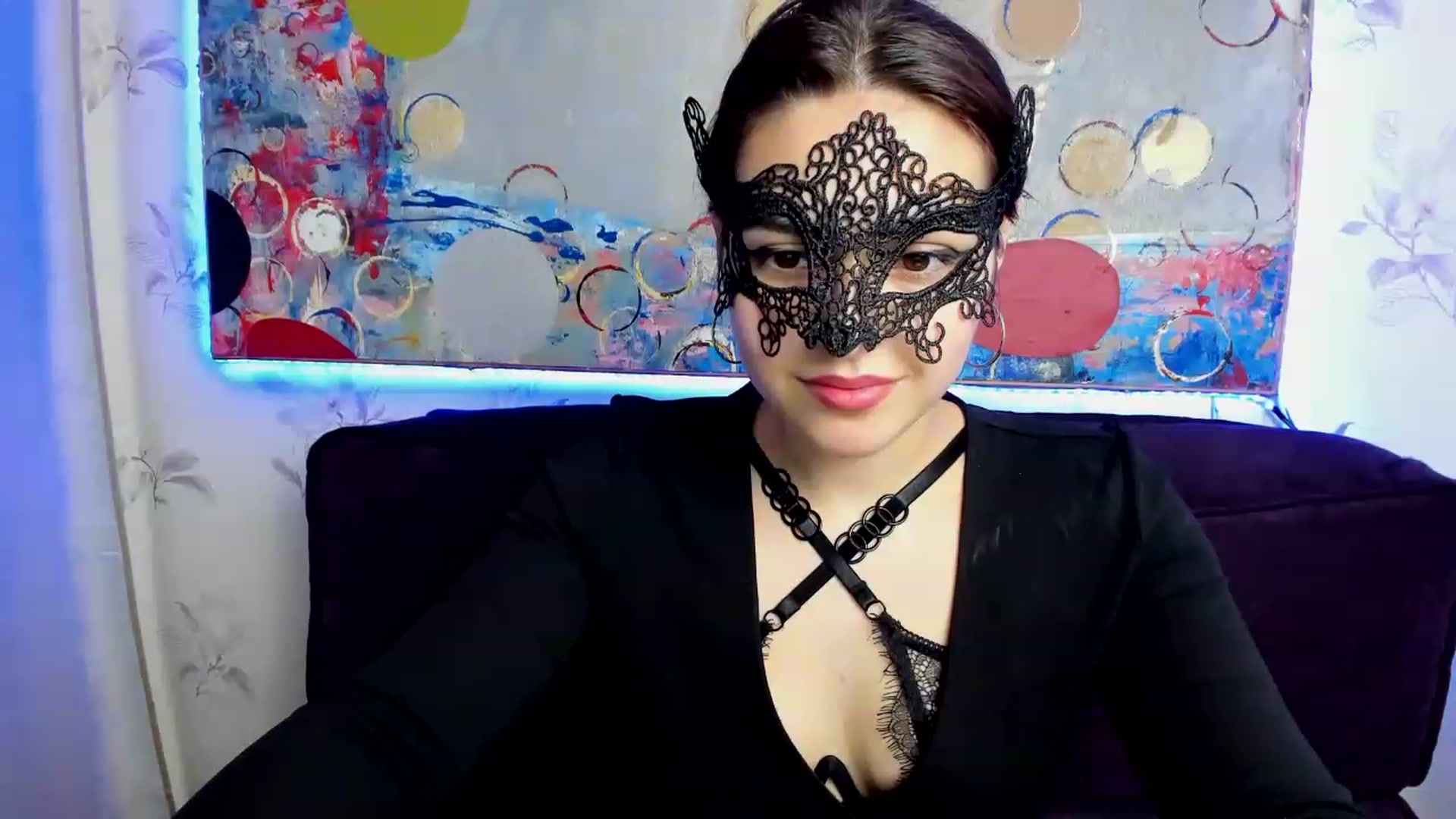 Gallery image thumbnail from MillaGold's myfreecams stream on, 12/10/2022, 17:54 image 14 of 20