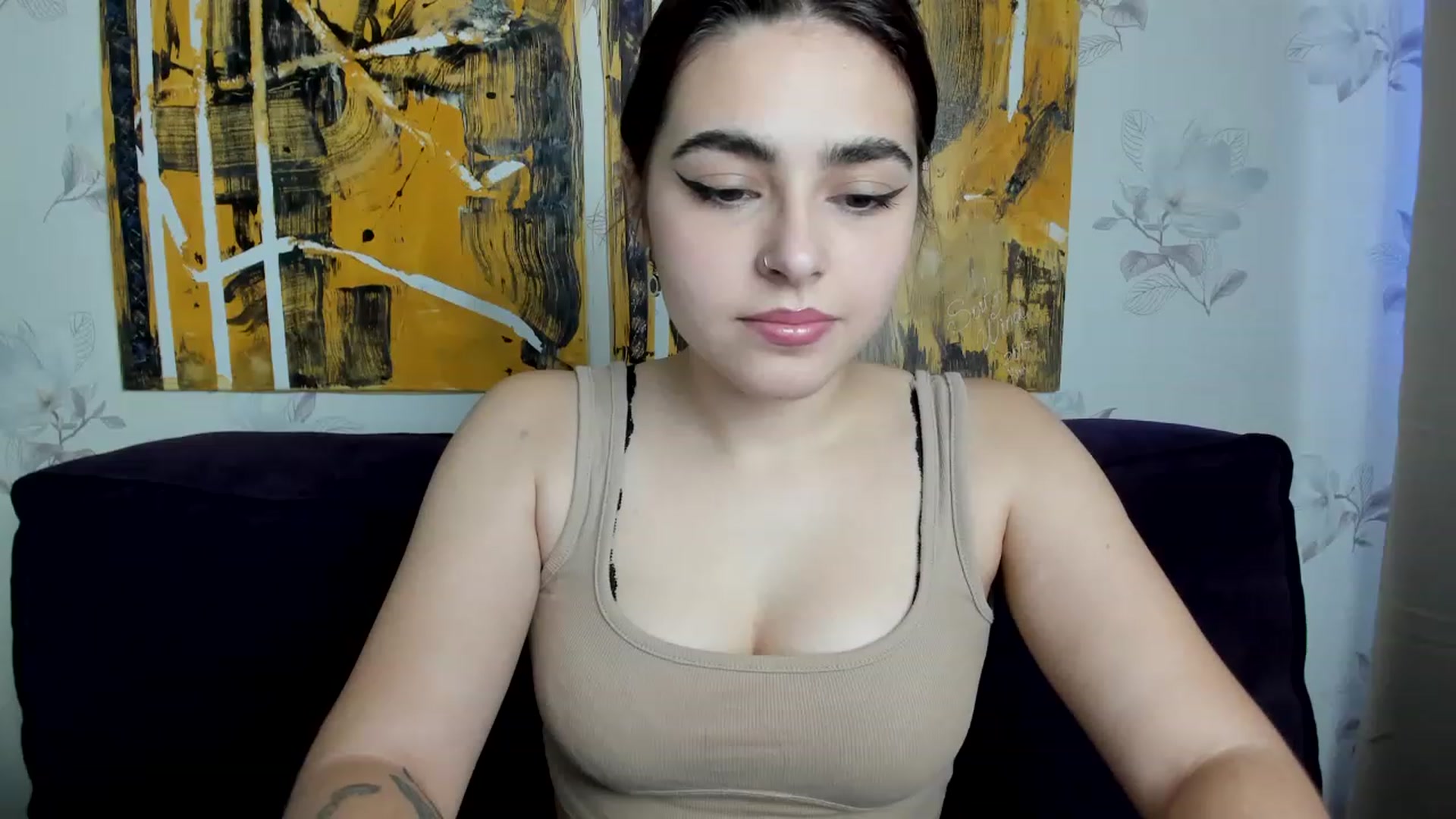 Gallery image thumbnail from MillaGold's myfreecams stream on, 12/11/2022, 09:09 image 2 of 20