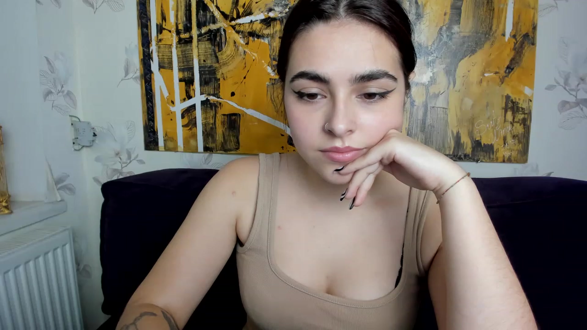 Gallery image thumbnail from MillaGold's myfreecams stream on, 12/11/2022, 11:14 image 7 of 20