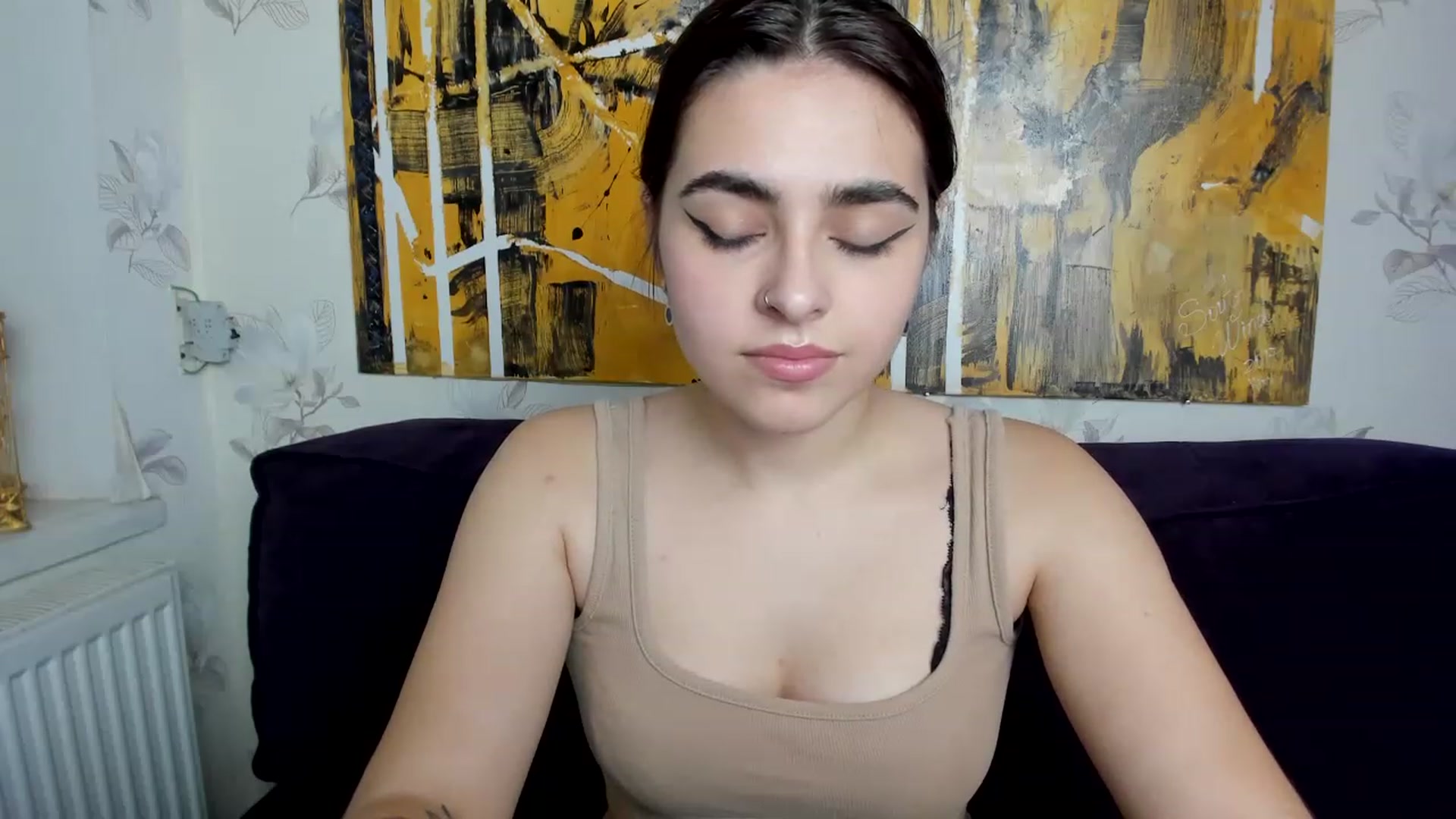 Gallery image thumbnail from MillaGold's myfreecams stream on, 12/11/2022, 11:14 image 19 of 20
