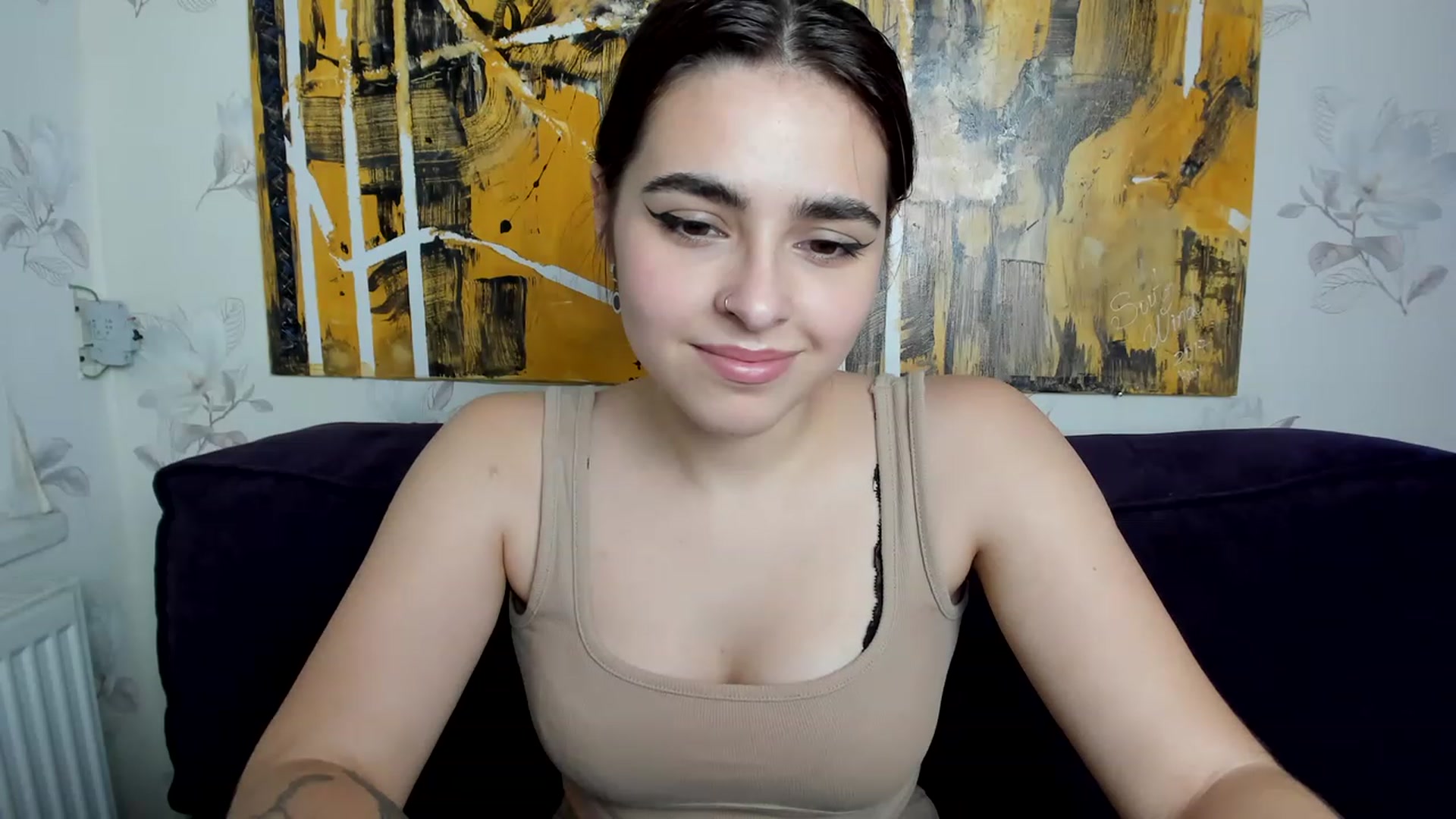 Gallery image thumbnail from MillaGold's myfreecams stream on, 12/11/2022, 12:19 image 13 of 20