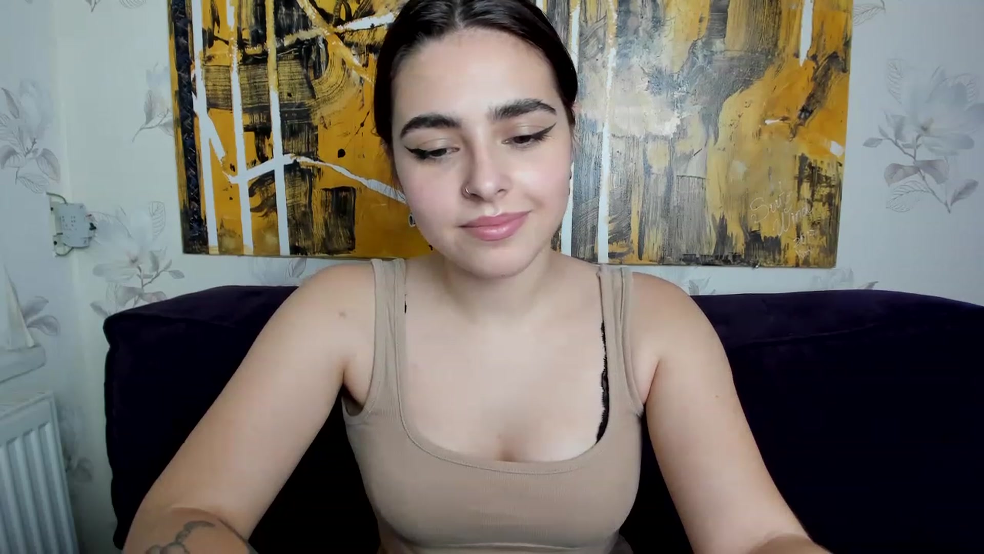 Gallery image thumbnail from MillaGold's myfreecams stream on, 12/11/2022, 12:19 image 18 of 20