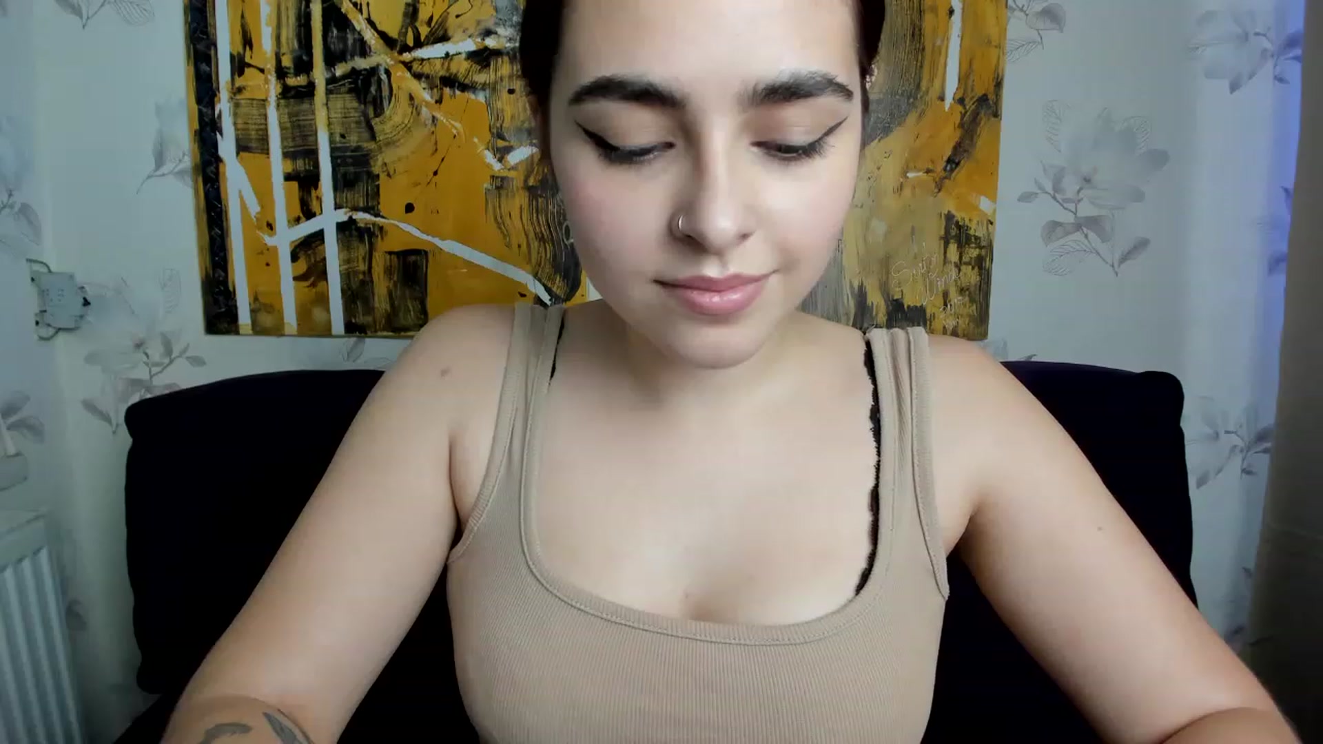 Gallery image thumbnail from MillaGold's myfreecams stream on, 12/11/2022, 12:41 image 12 of 20