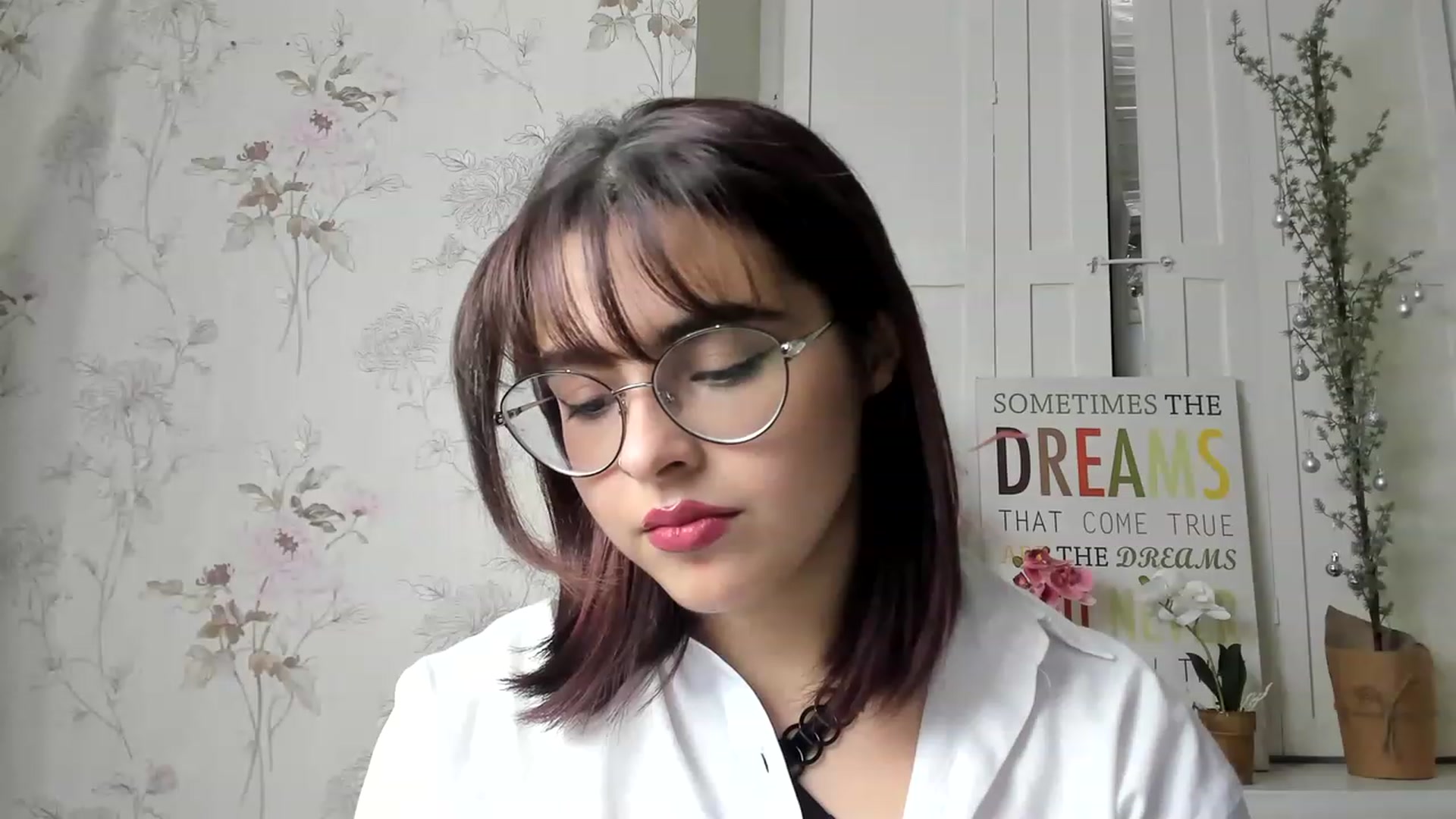 Gallery image thumbnail from MillaGold's myfreecams stream on, 12/15/2022, 12:35 image 5 of 20