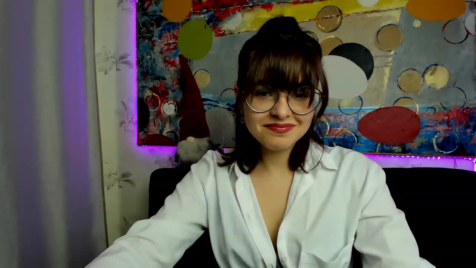 Gallery image thumbnail from MillaGold's myfreecams stream on, 12/17/2022, 14:03 image 7 of 20