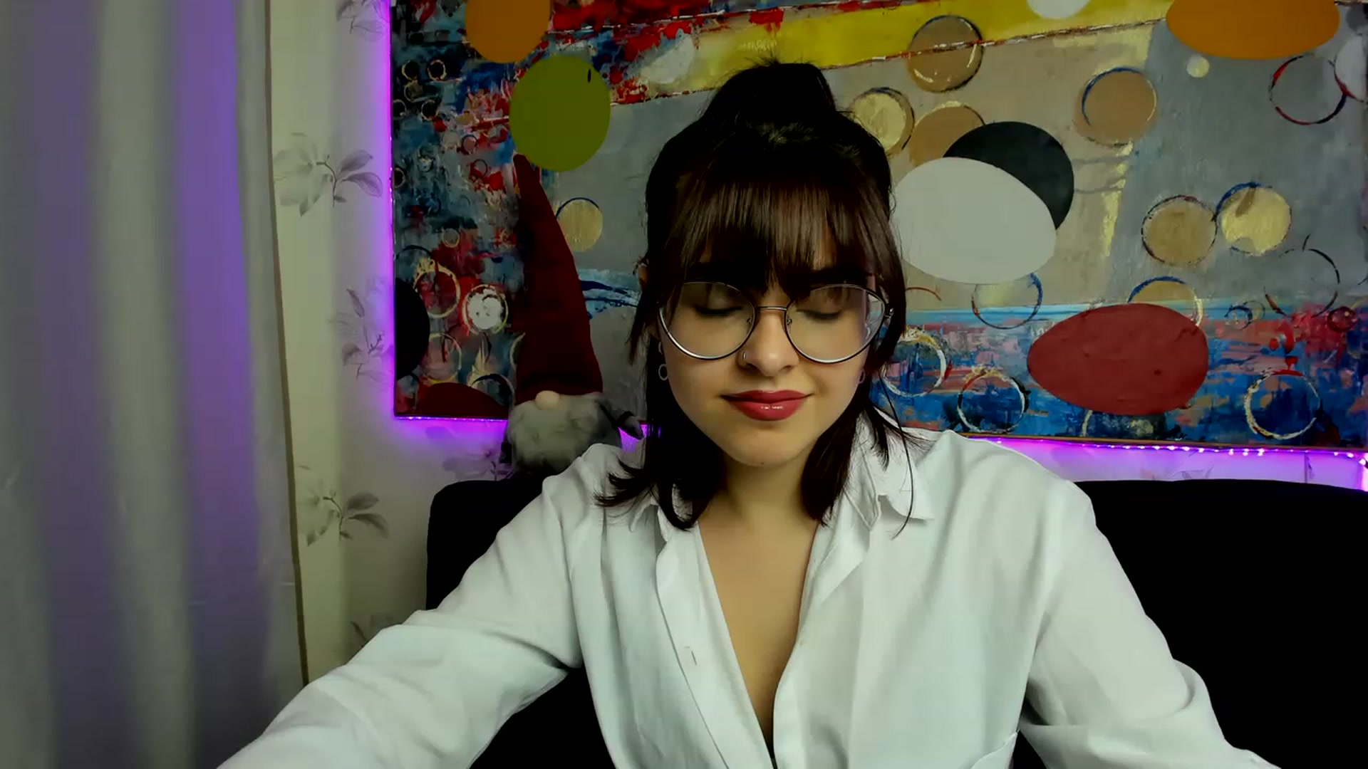 Gallery image thumbnail from MillaGold's myfreecams stream on, 12/17/2022, 14:03 image 18 of 20