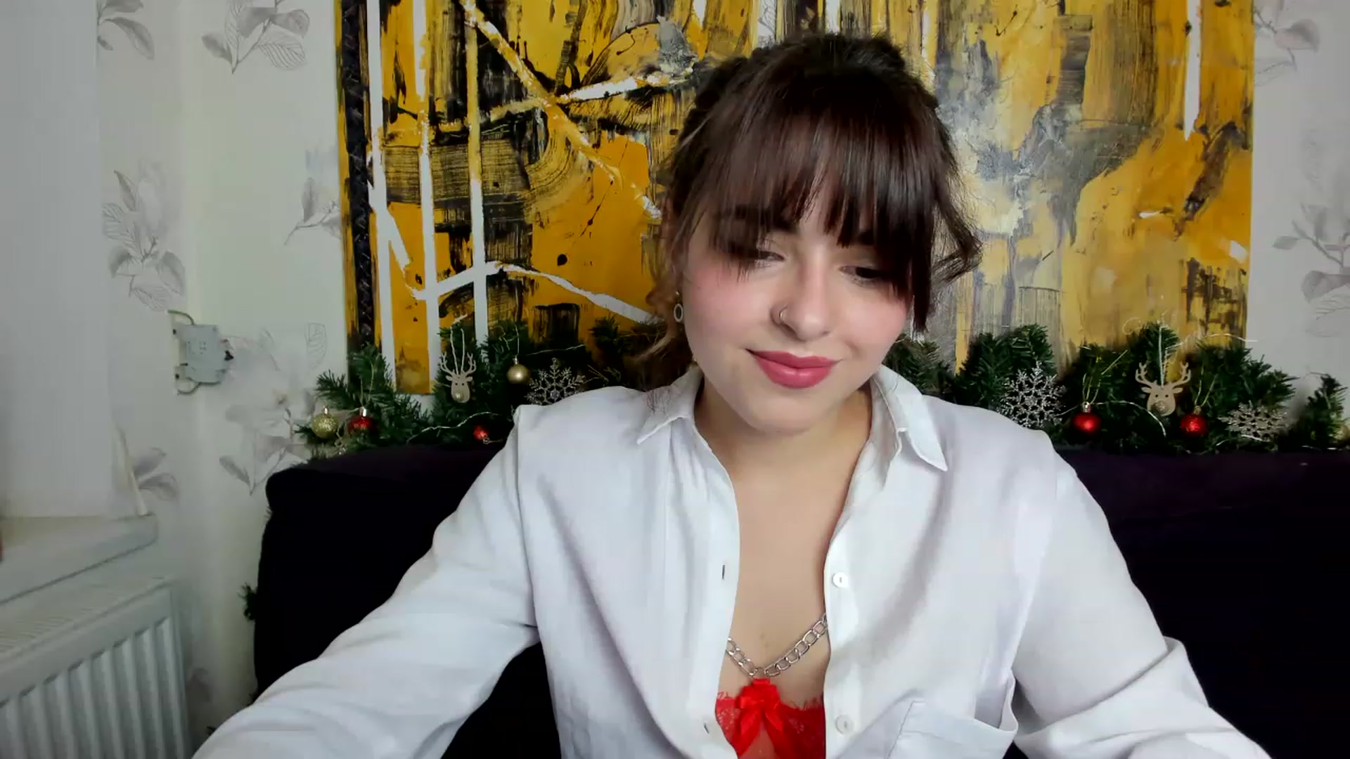 Gallery image thumbnail from MillaGold's myfreecams stream on, 12/18/2022, 11:35 image 18 of 20