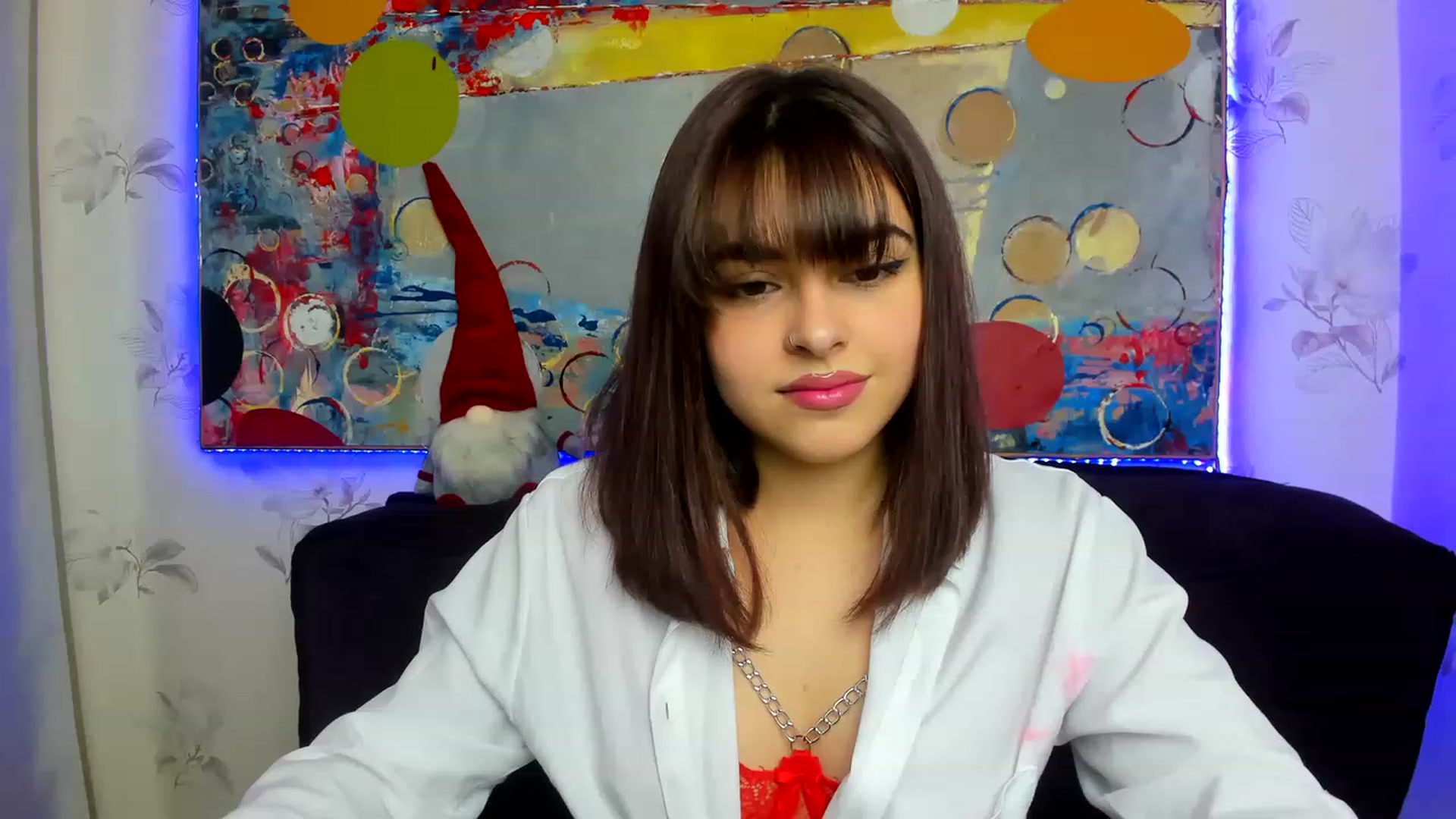 Gallery image thumbnail from MillaGold's myfreecams stream on, 12/20/2022, 09:21 image 18 of 20