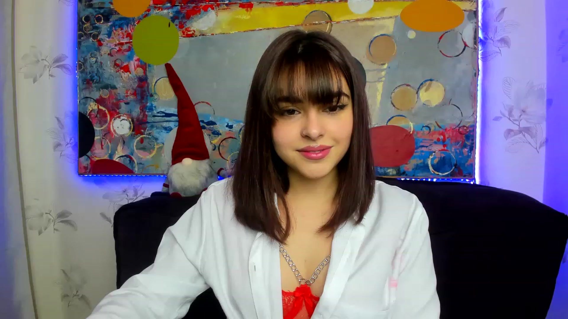 Gallery image thumbnail from MillaGold's myfreecams stream on, 12/20/2022, 09:21 image 17 of 20