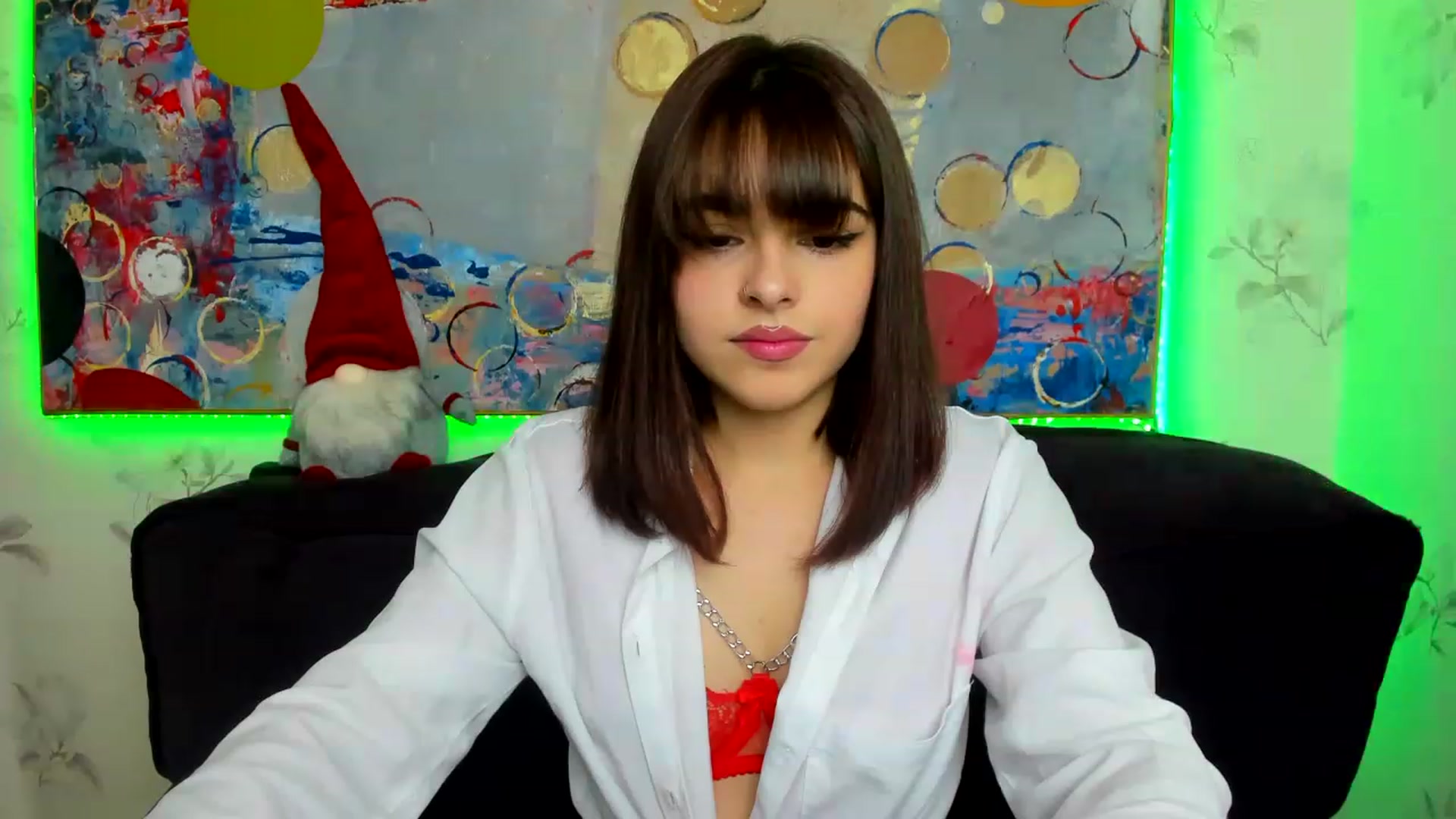 Gallery image thumbnail from MillaGold's myfreecams stream on, 12/20/2022, 10:16 image 9 of 20
