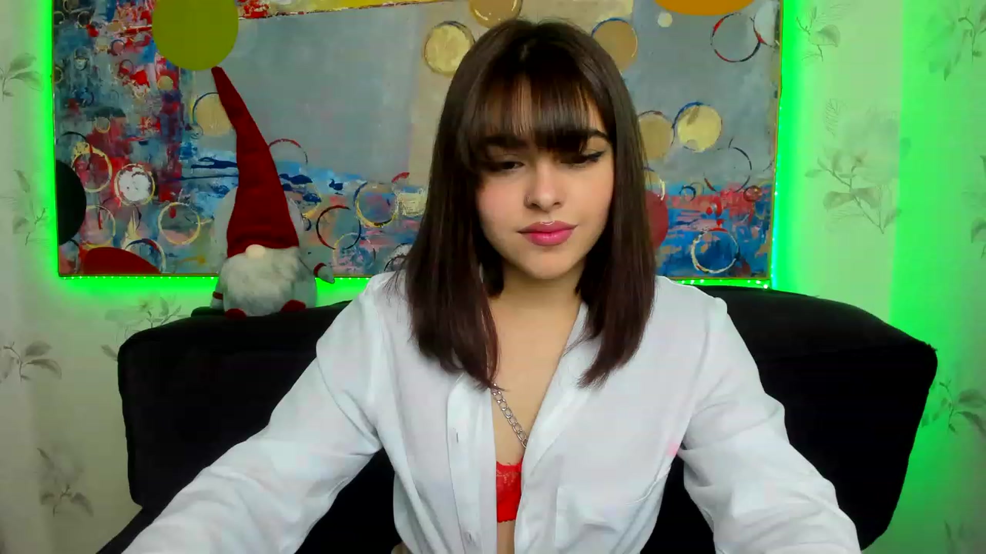 Gallery image thumbnail from MillaGold's myfreecams stream on, 12/20/2022, 10:16 image 17 of 20