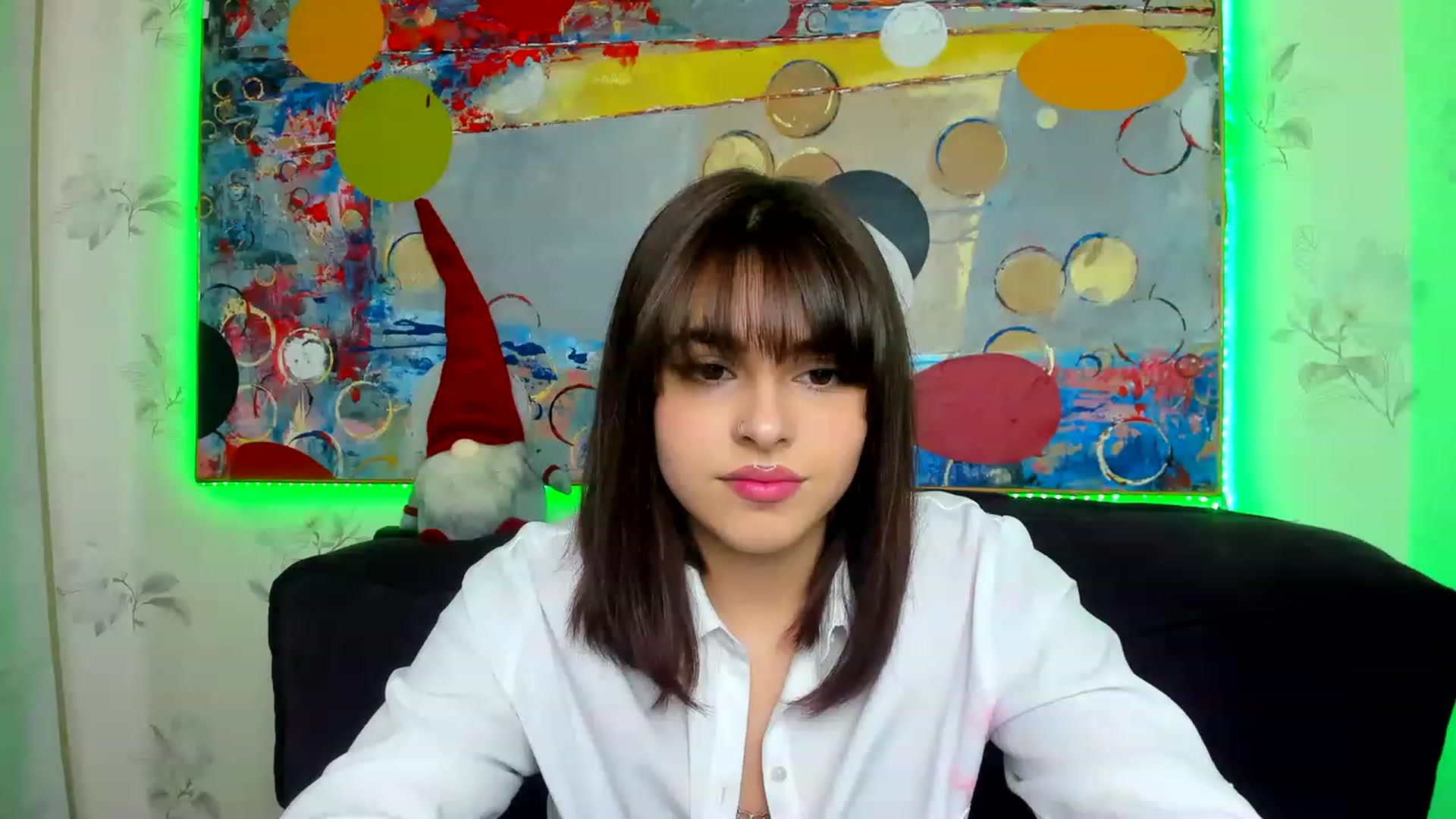 Gallery image thumbnail from MillaGold's myfreecams stream on, 12/20/2022, 12:18 image 7 of 20