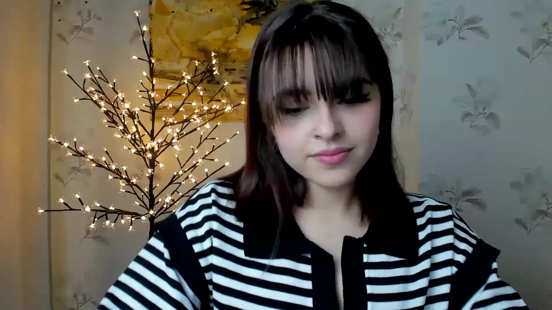 Gallery image thumbnail from MillaGold's myfreecams stream on, 12/21/2022, 14:04 image 10 of 20