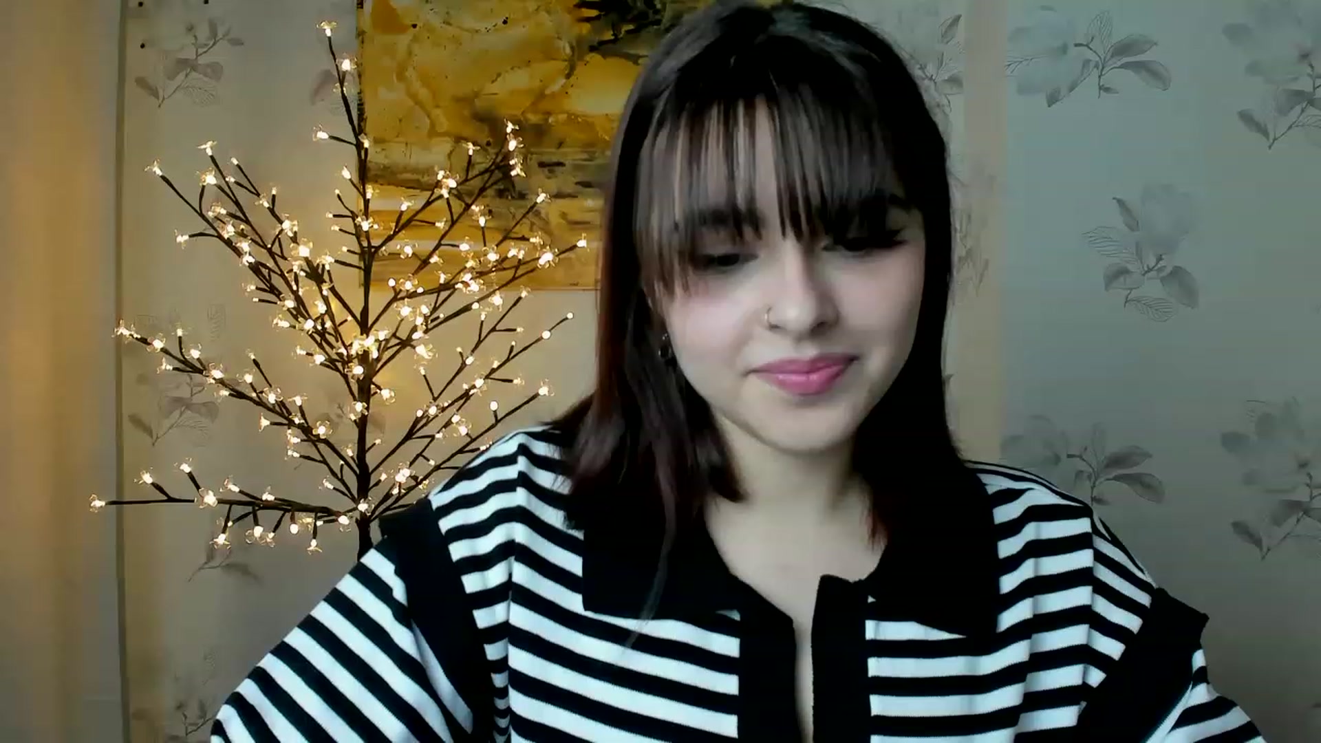 Gallery image thumbnail from MillaGold's myfreecams stream on, 12/21/2022, 14:04 image 13 of 20