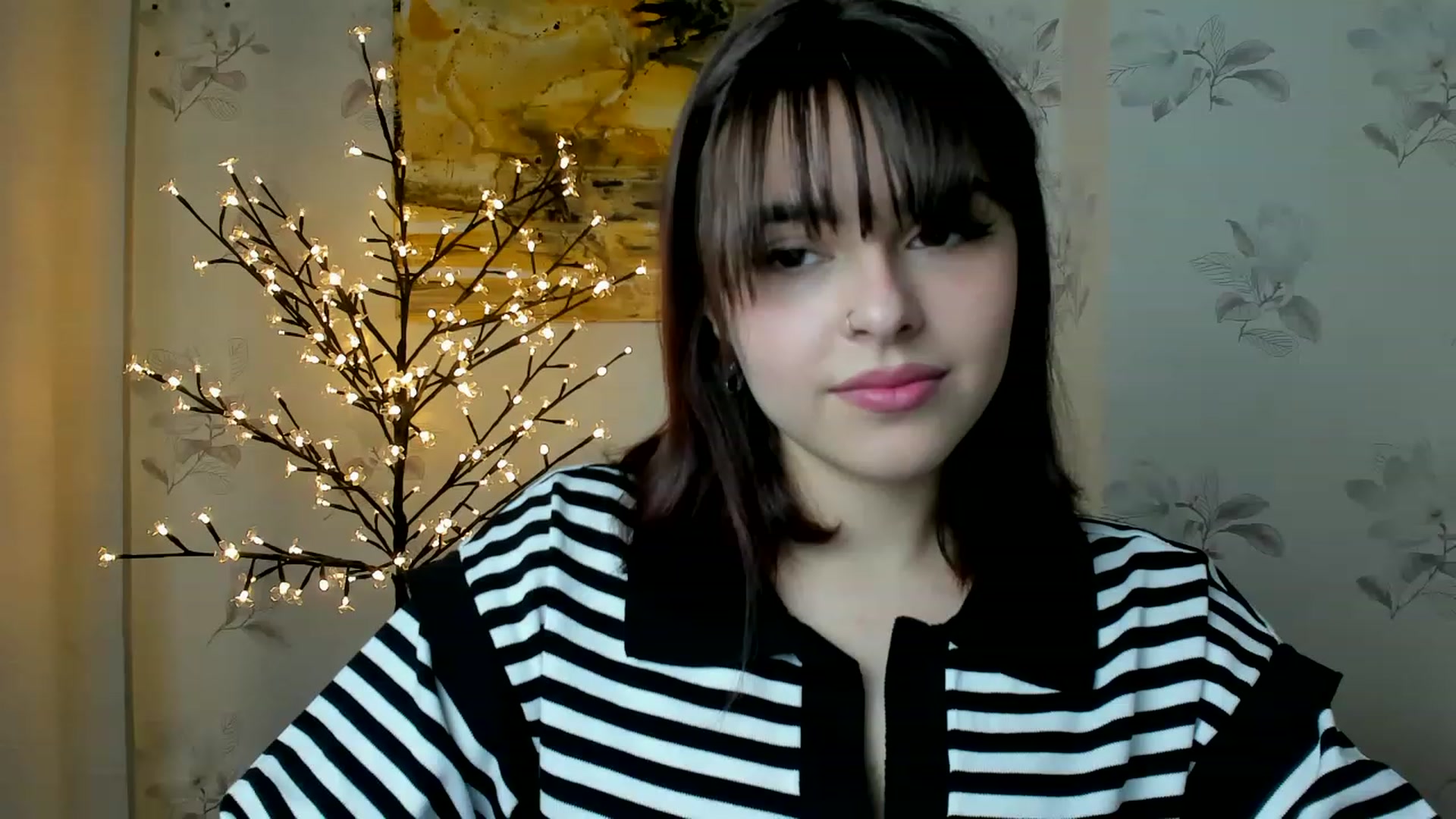 Gallery image thumbnail from MillaGold's myfreecams stream on, 12/21/2022, 14:04 image 19 of 20