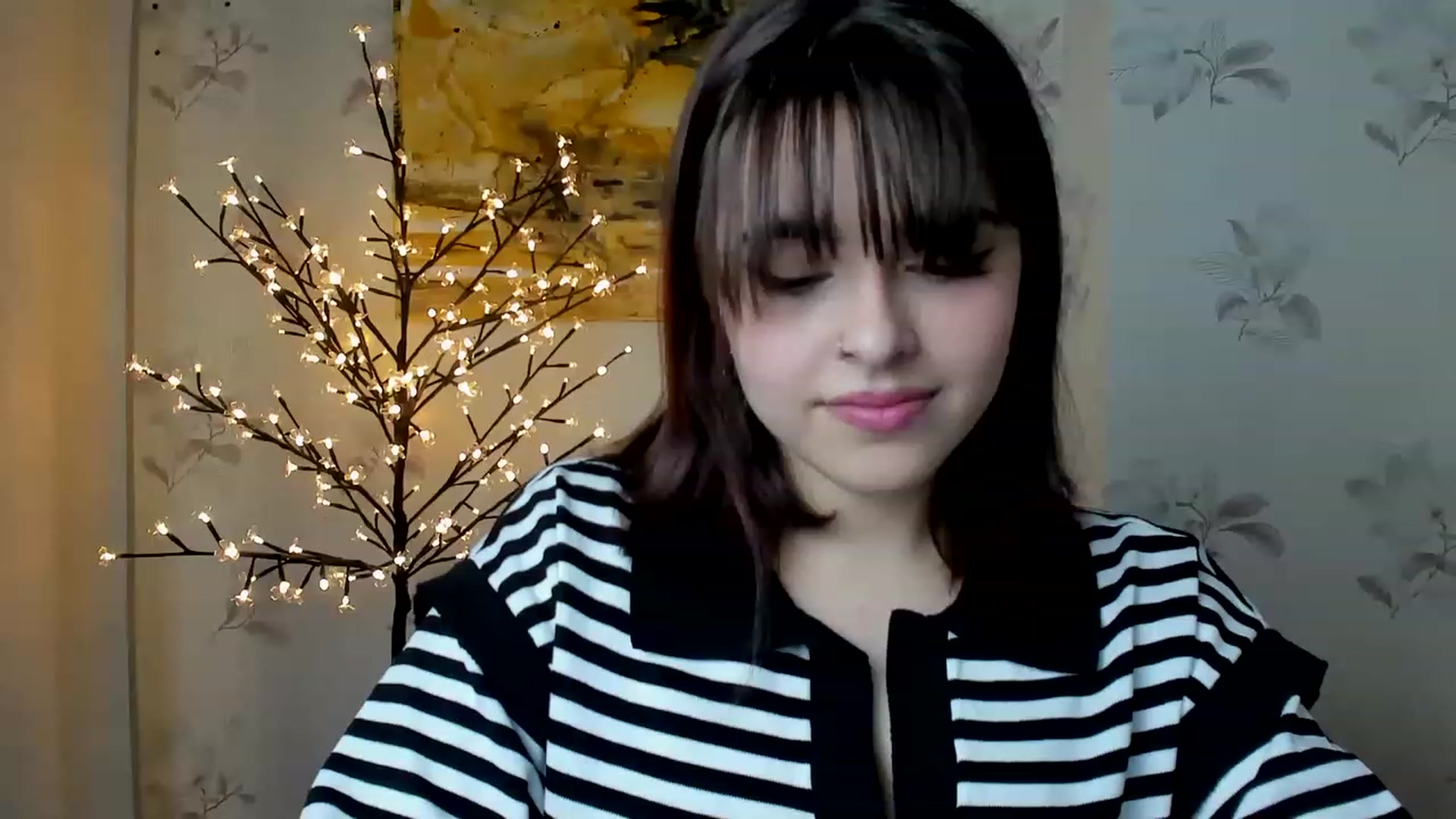 Gallery image thumbnail from MillaGold's myfreecams stream on, 12/21/2022, 14:04 image 18 of 20