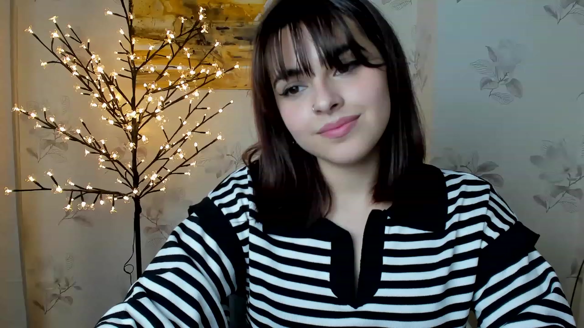 Gallery image thumbnail from MillaGold's myfreecams stream on, 12/21/2022, 15:53 image 9 of 20