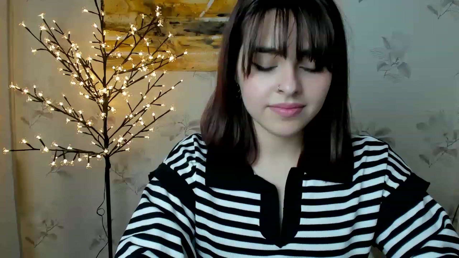 Gallery image thumbnail from MillaGold's myfreecams stream on, 12/21/2022, 15:53 image 6 of 20