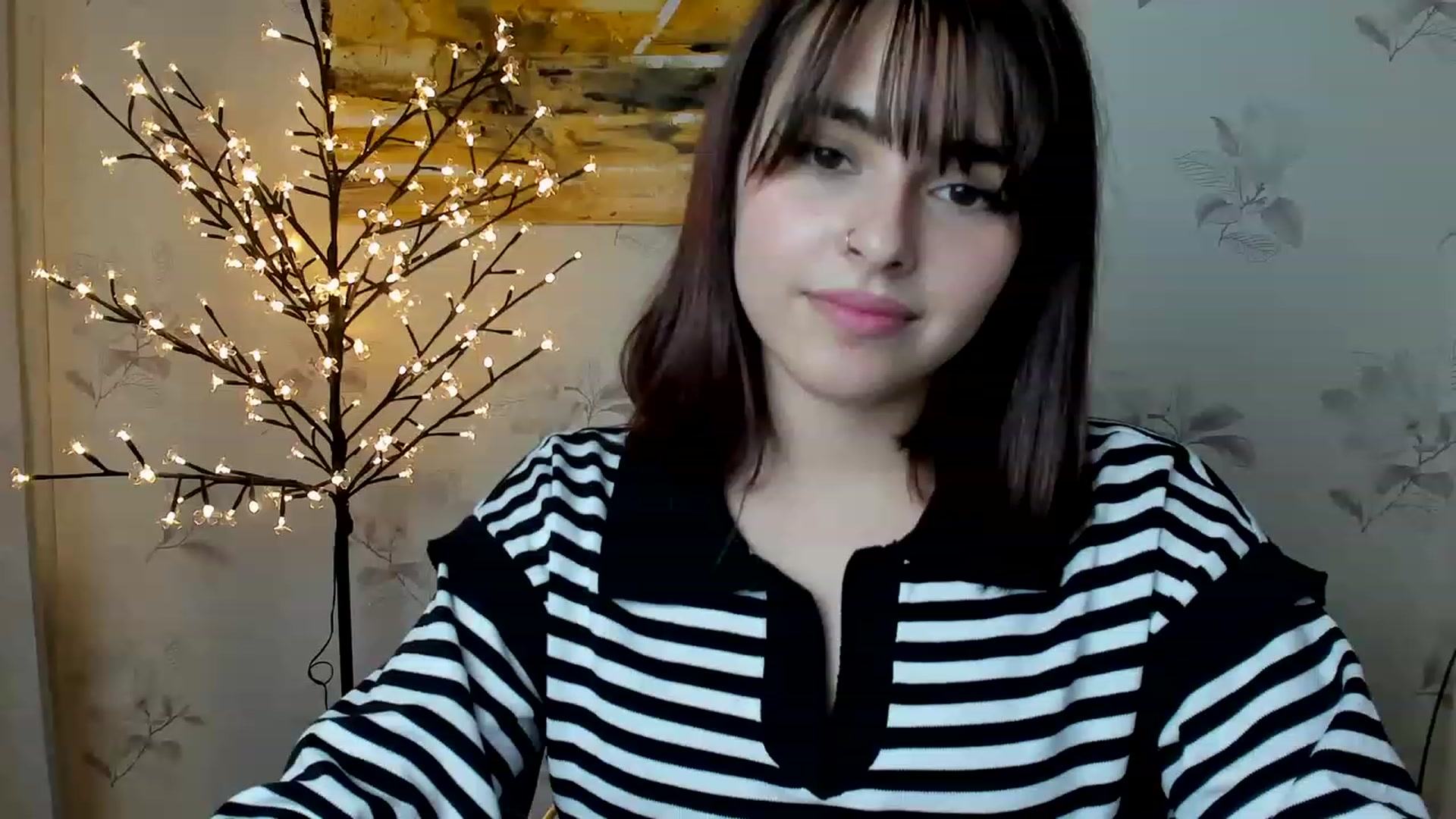 Gallery image thumbnail from MillaGold's myfreecams stream on, 12/21/2022, 17:01 image 5 of 20