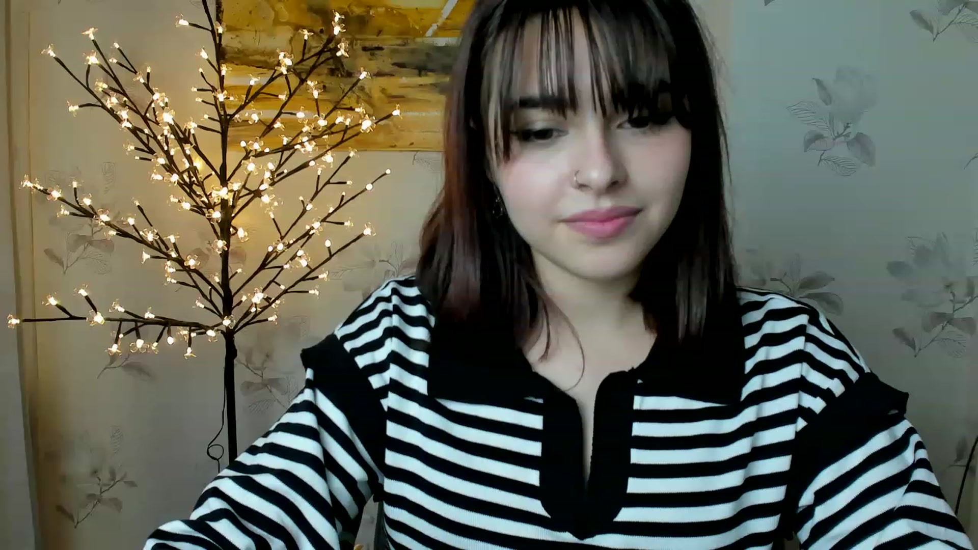 Gallery image thumbnail from MillaGold's myfreecams stream on, 12/21/2022, 17:01 image 4 of 20