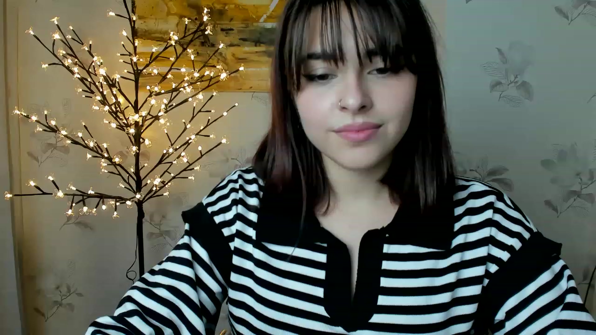 Gallery image thumbnail from MillaGold's myfreecams stream on, 12/21/2022, 17:01 image 3 of 20