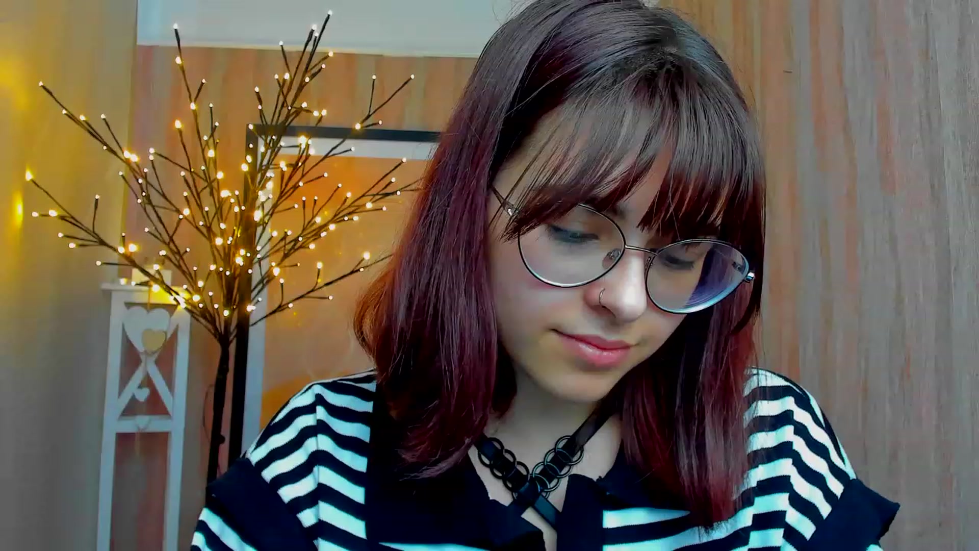 Gallery image thumbnail from MillaGold's myfreecams stream on, 12/24/2022, 12:47 image 6 of 20