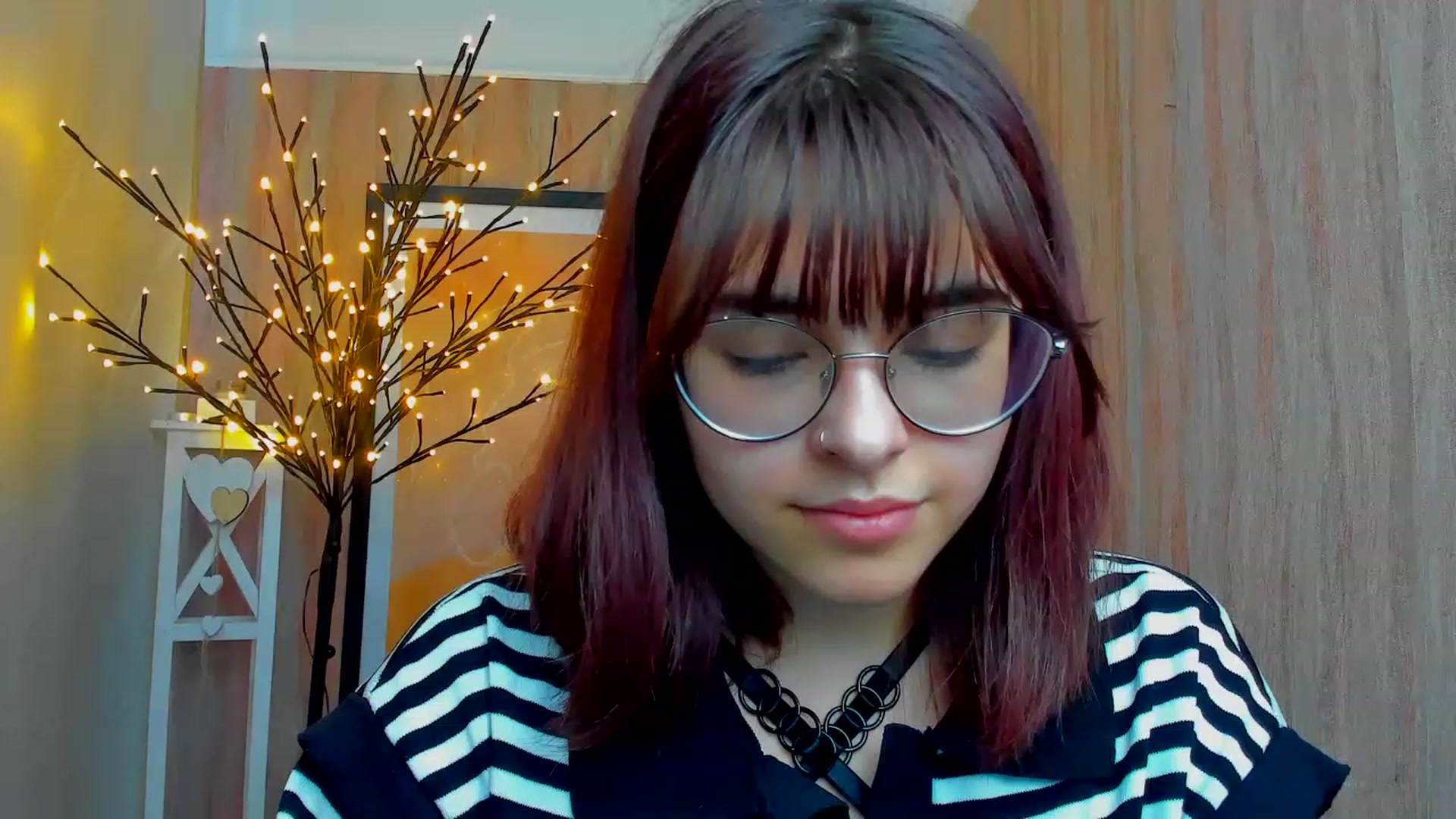 Gallery image thumbnail from MillaGold's myfreecams stream on, 12/24/2022, 12:47 image 13 of 20