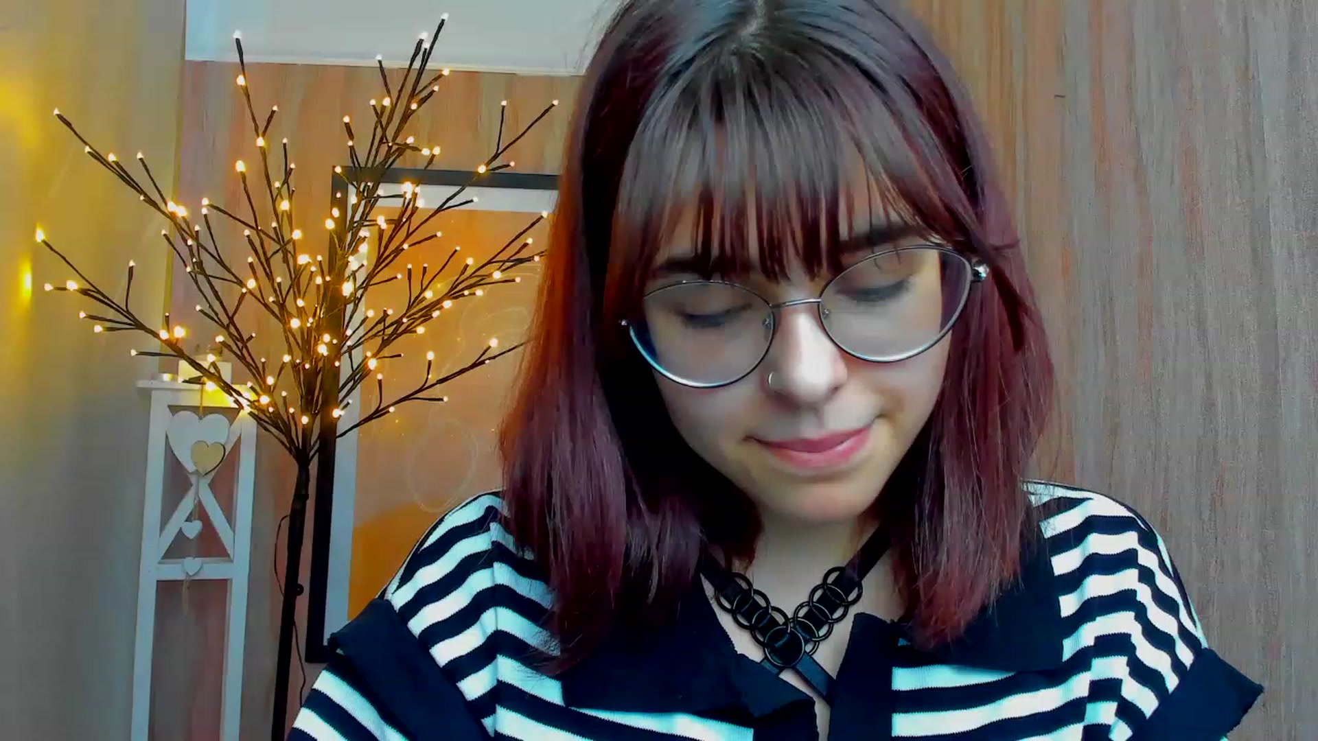 Gallery image thumbnail from MillaGold's myfreecams stream on, 12/24/2022, 12:47 image 1 of 20