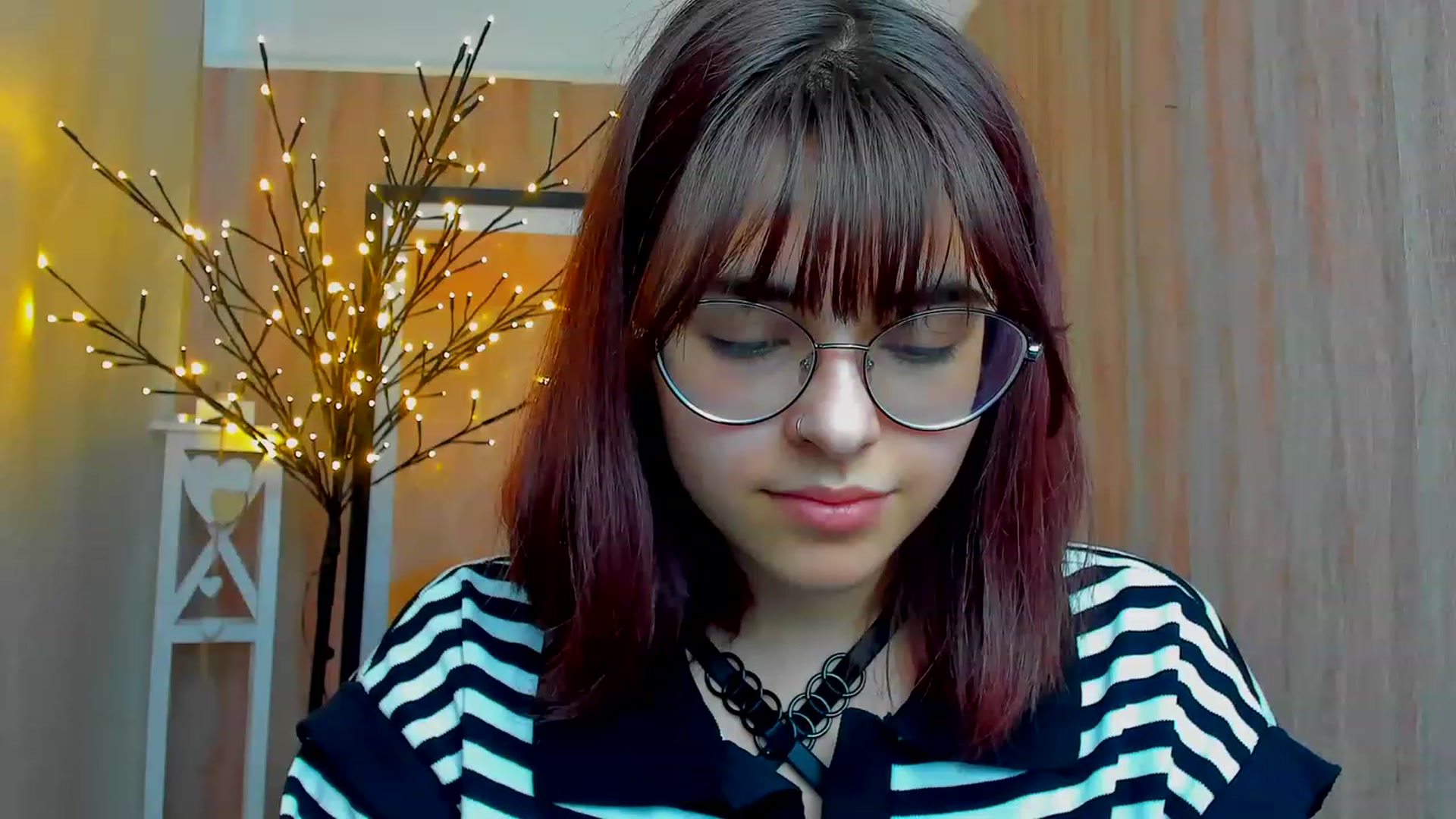 Gallery image thumbnail from MillaGold's myfreecams stream on, 12/24/2022, 12:47 image 7 of 20