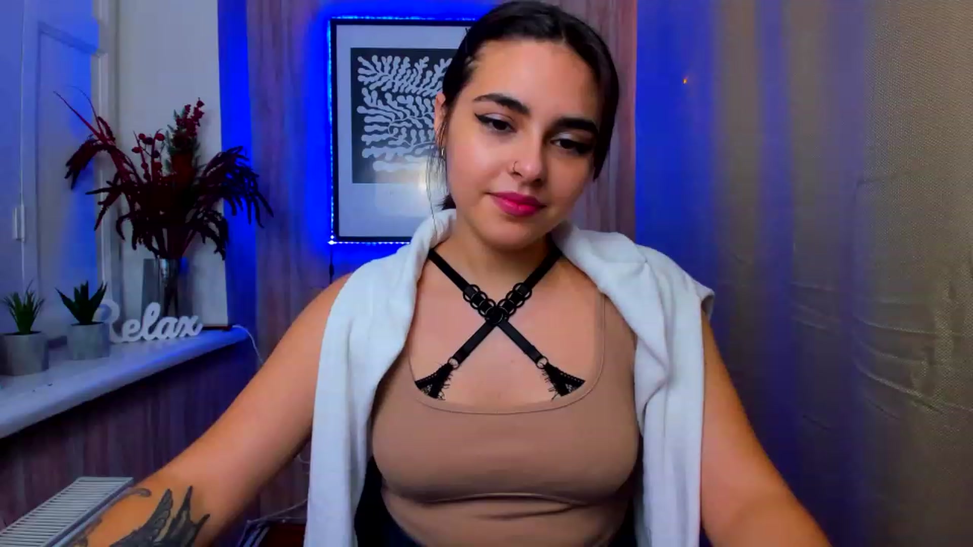 Gallery image thumbnail from MillaGold's myfreecams stream on, 12/27/2022, 15:35 image 12 of 20