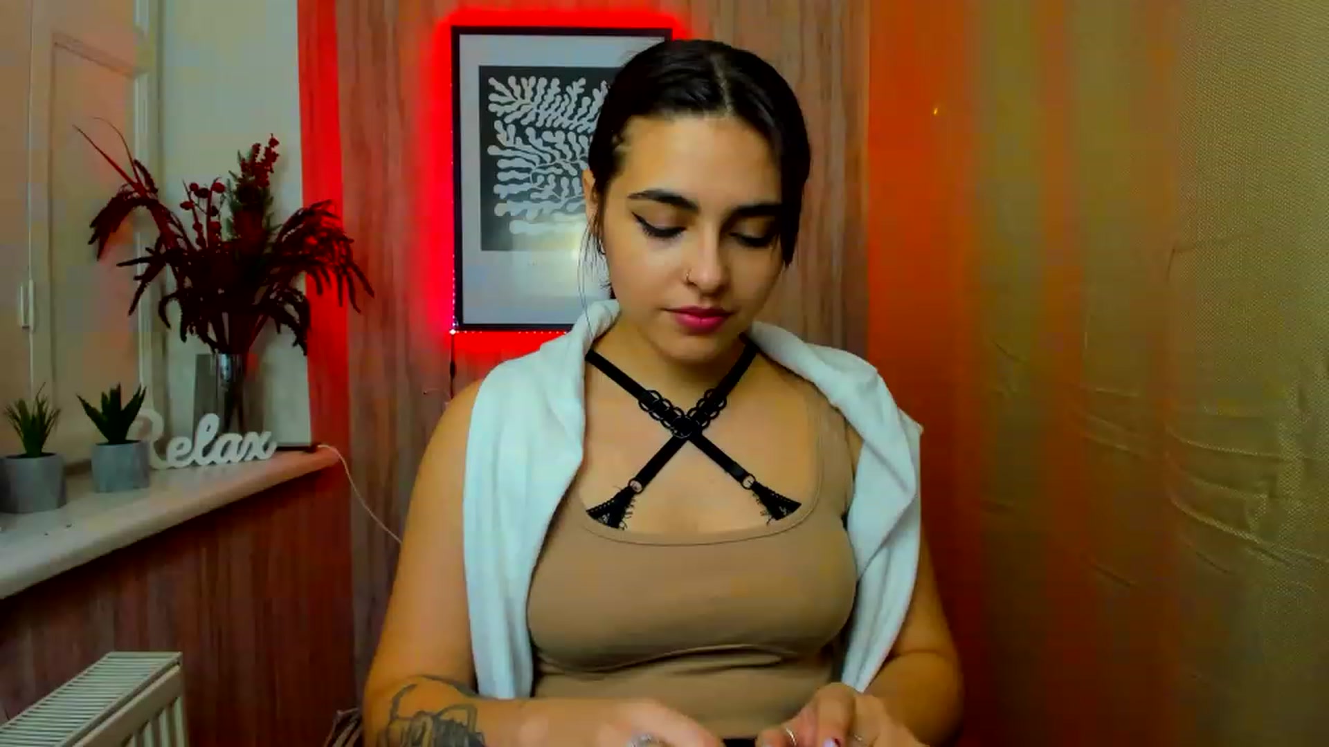Gallery image thumbnail from MillaGold's myfreecams stream on, 12/27/2022, 15:35 image 20 of 20