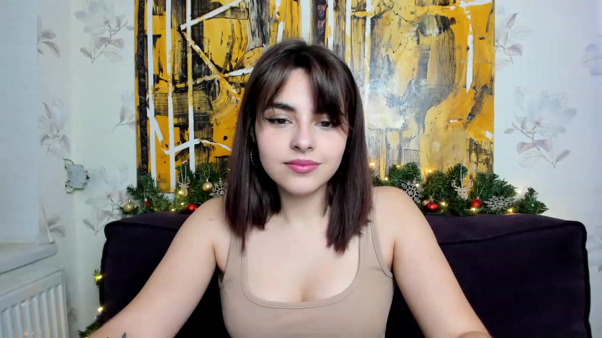 Gallery image thumbnail from MillaGold's myfreecams stream on, 12/28/2022, 09:05 image 4 of 20