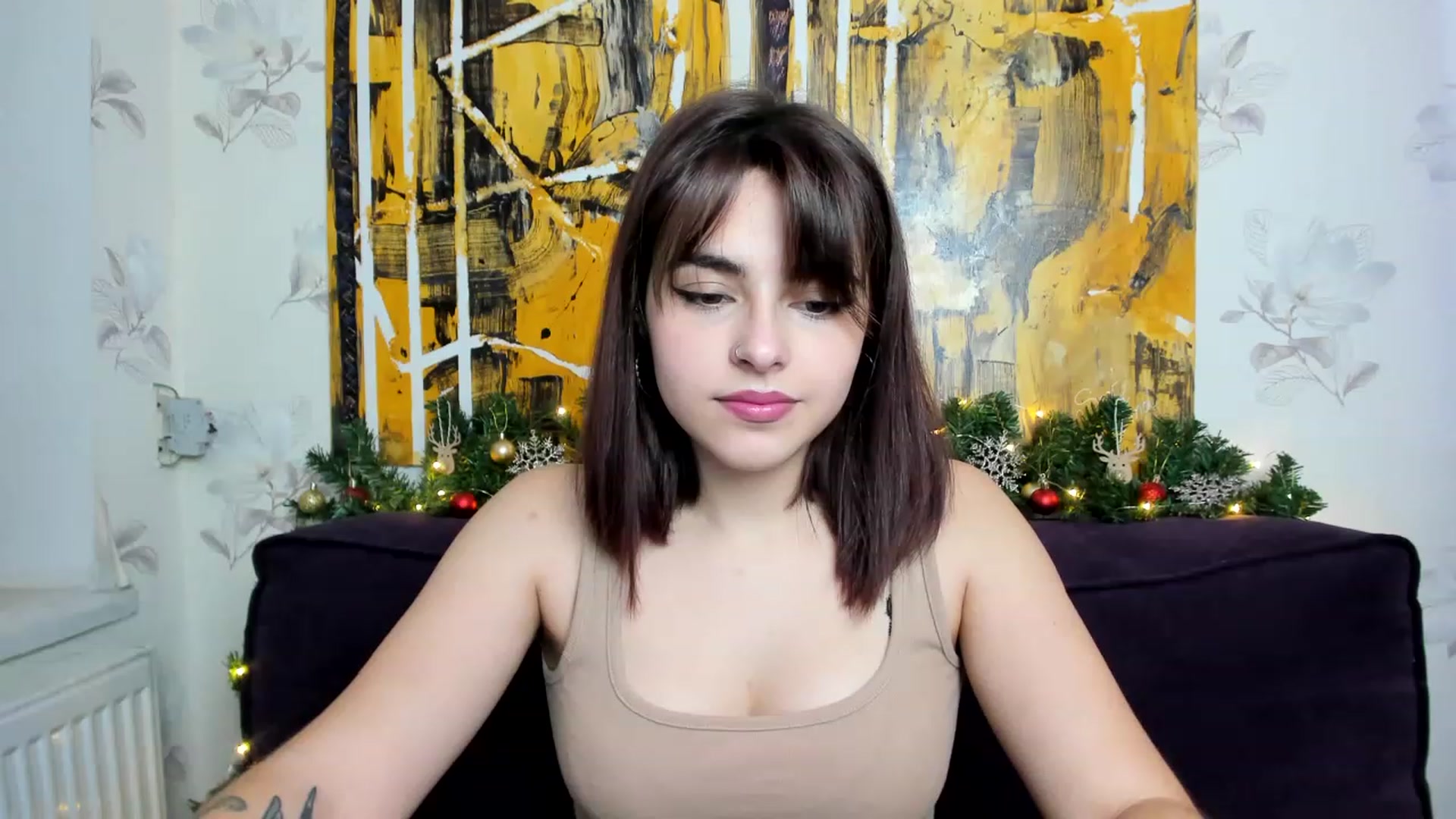 Gallery image thumbnail from MillaGold's myfreecams stream on, 12/28/2022, 09:05 image 5 of 20