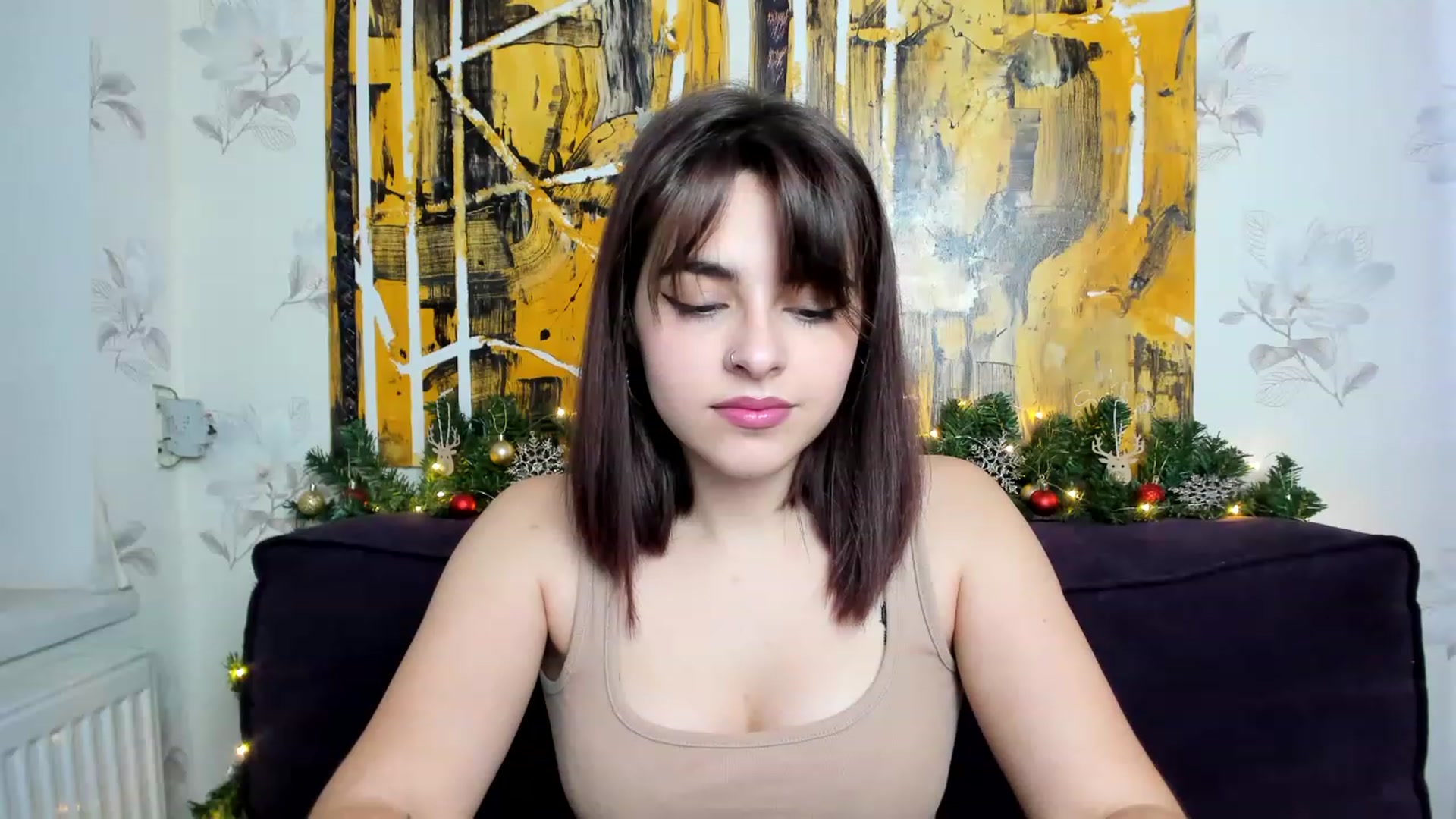 Gallery image thumbnail from MillaGold's myfreecams stream on, 12/28/2022, 09:05 image 8 of 20