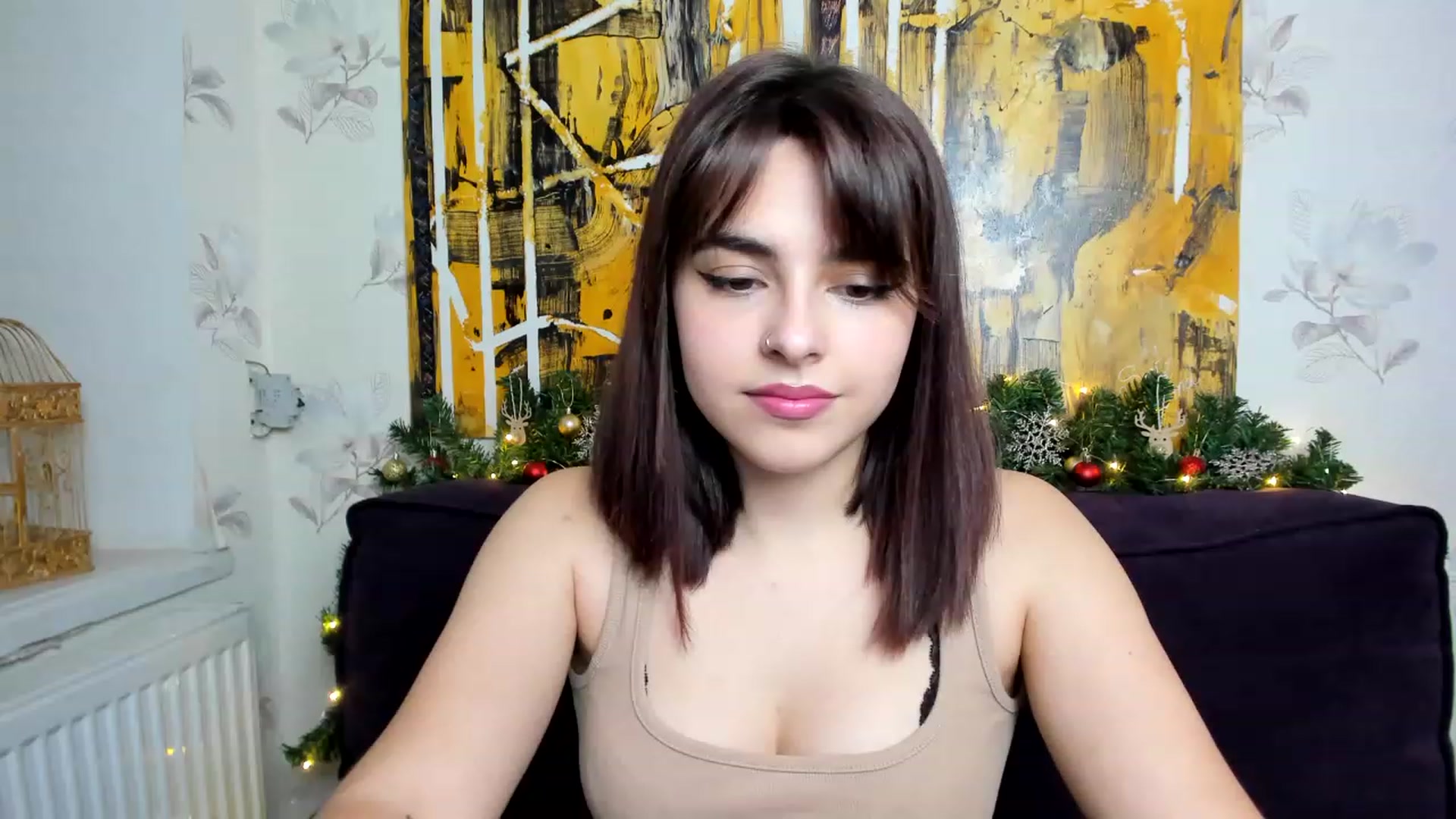 Gallery image thumbnail from MillaGold's myfreecams stream on, 12/28/2022, 09:22 image 11 of 20