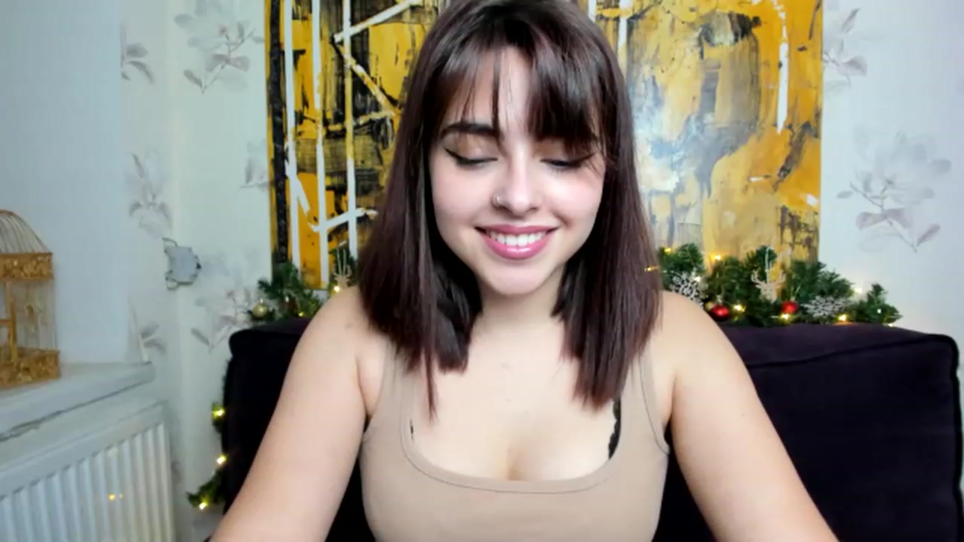 Gallery image thumbnail from MillaGold's myfreecams stream on, 12/28/2022, 09:22 image 1 of 20