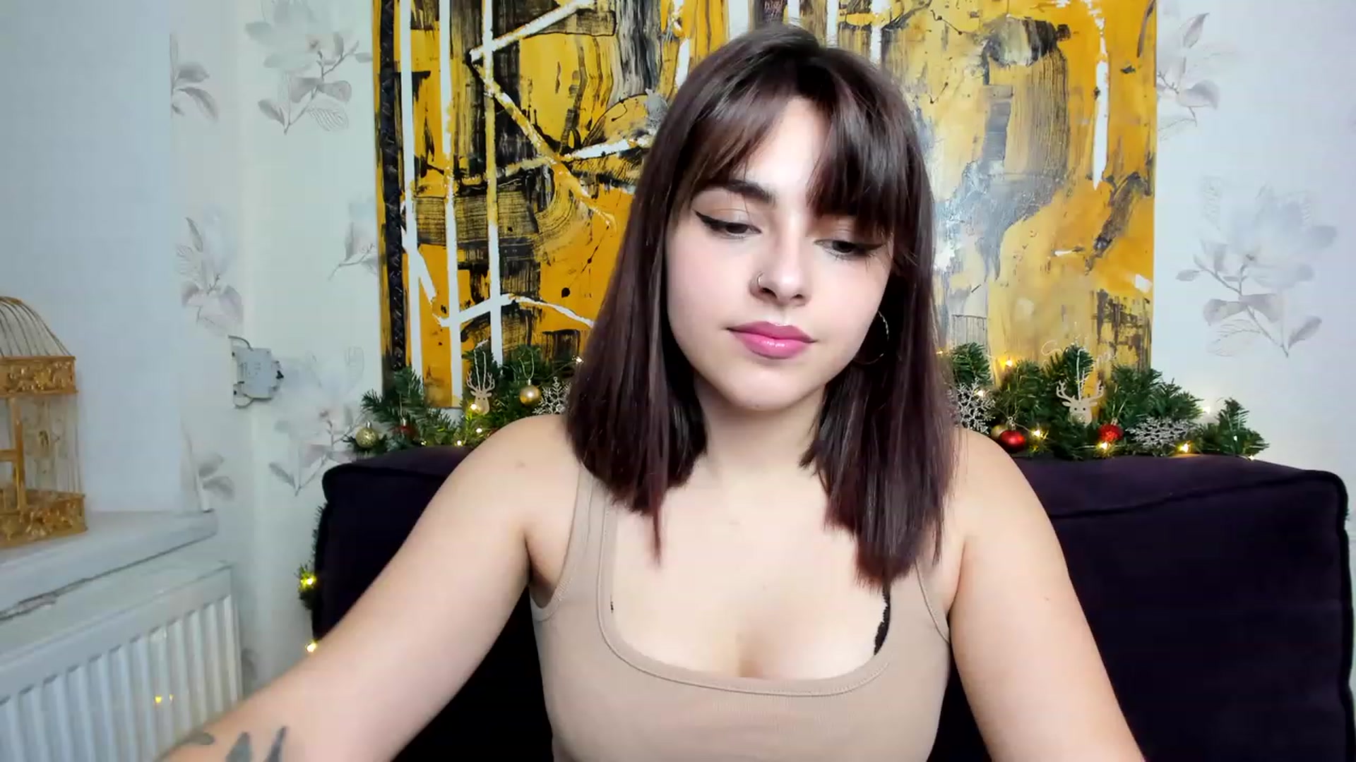 Gallery image thumbnail from MillaGold's myfreecams stream on, 12/28/2022, 09:22 image 8 of 20