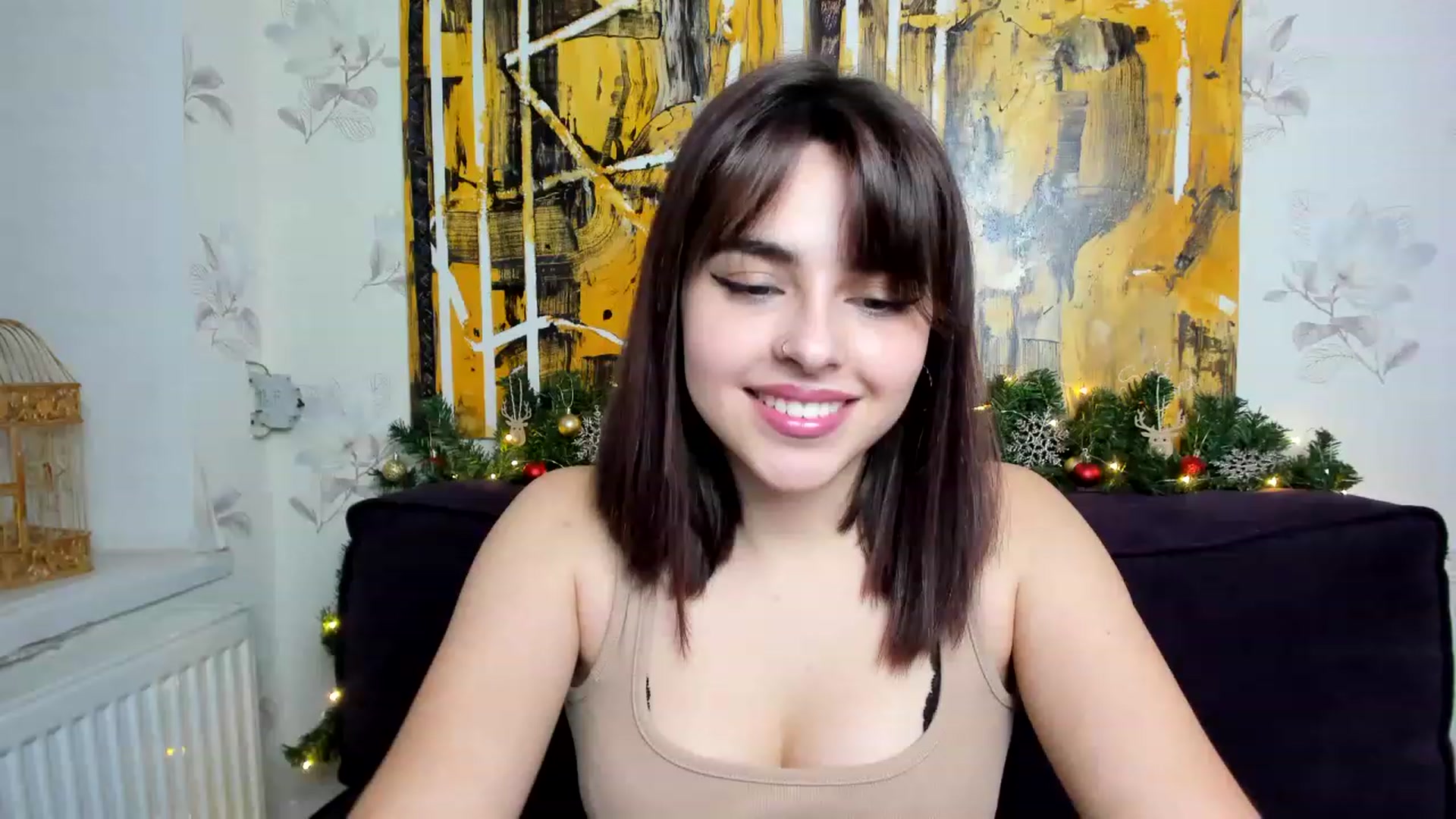 Gallery image thumbnail from MillaGold's myfreecams stream on, 12/28/2022, 09:22 image 17 of 20