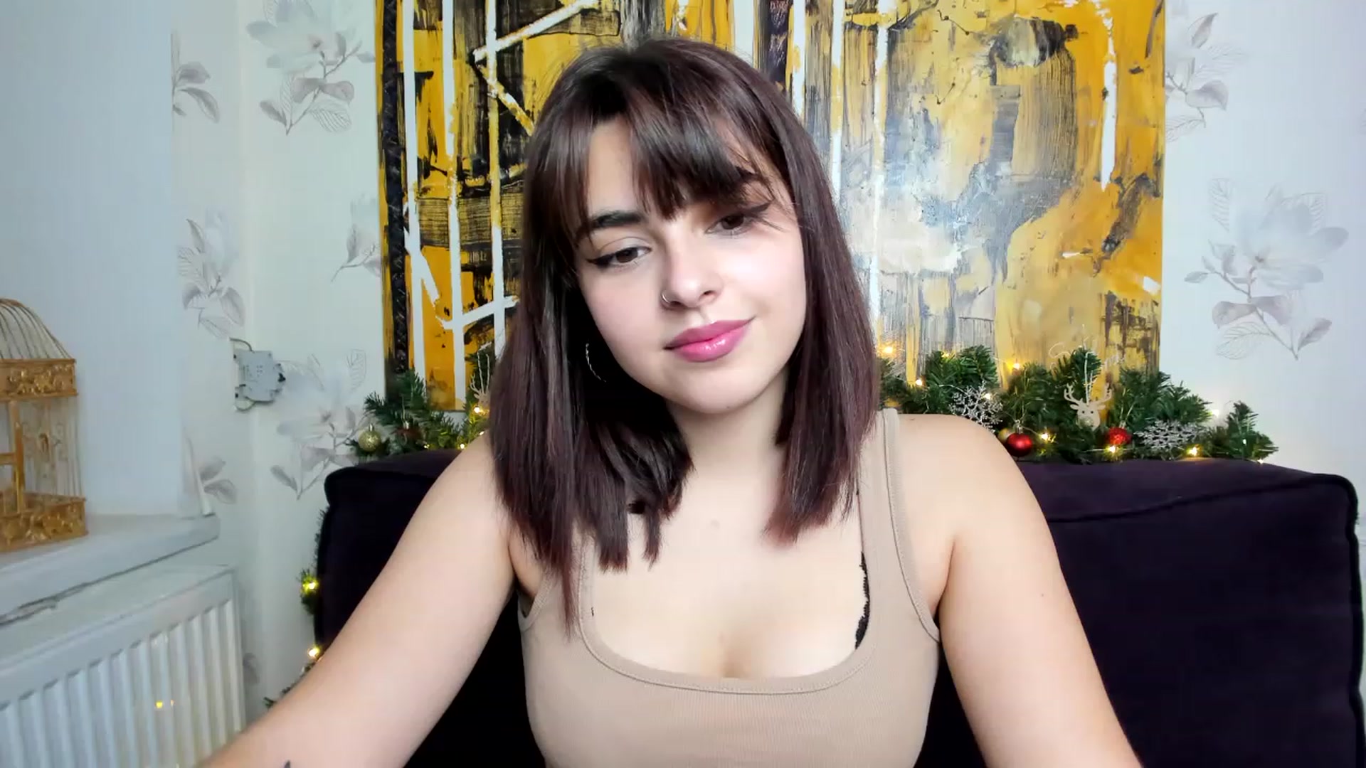 Gallery image thumbnail from MillaGold's myfreecams stream on, 12/28/2022, 09:22 image 4 of 20