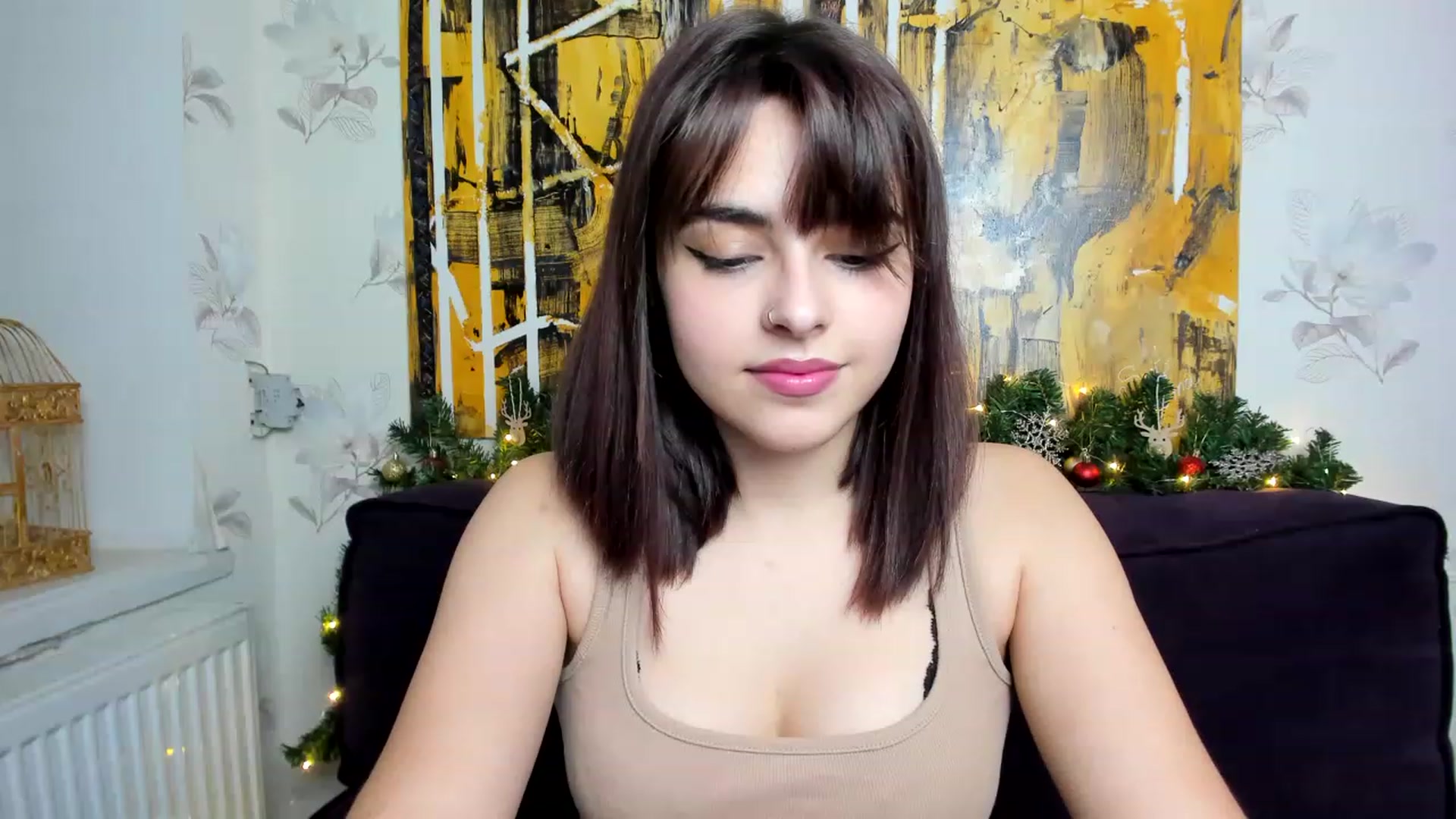 Gallery image thumbnail from MillaGold's myfreecams stream on, 12/28/2022, 09:22 image 6 of 20