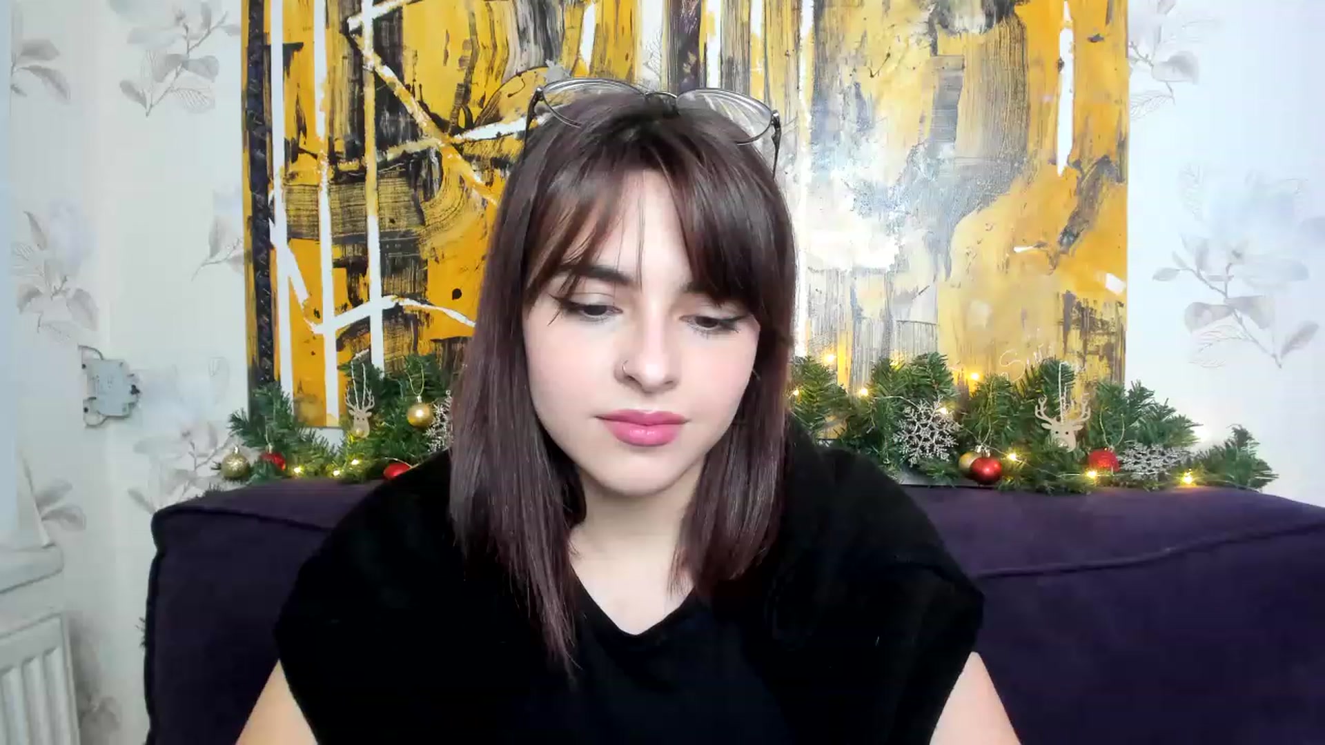 Gallery image thumbnail from MillaGold's myfreecams stream on, 12/29/2022, 13:01 image 12 of 20