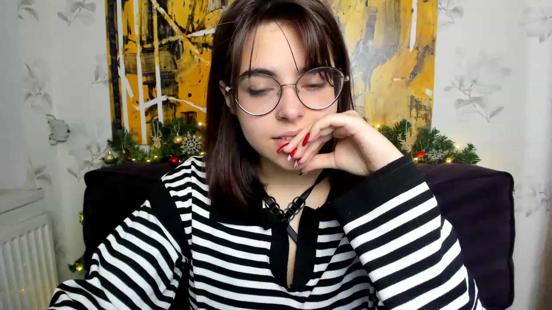 Gallery image thumbnail from MillaGold's myfreecams stream on, 12/30/2022, 09:29 image 18 of 20