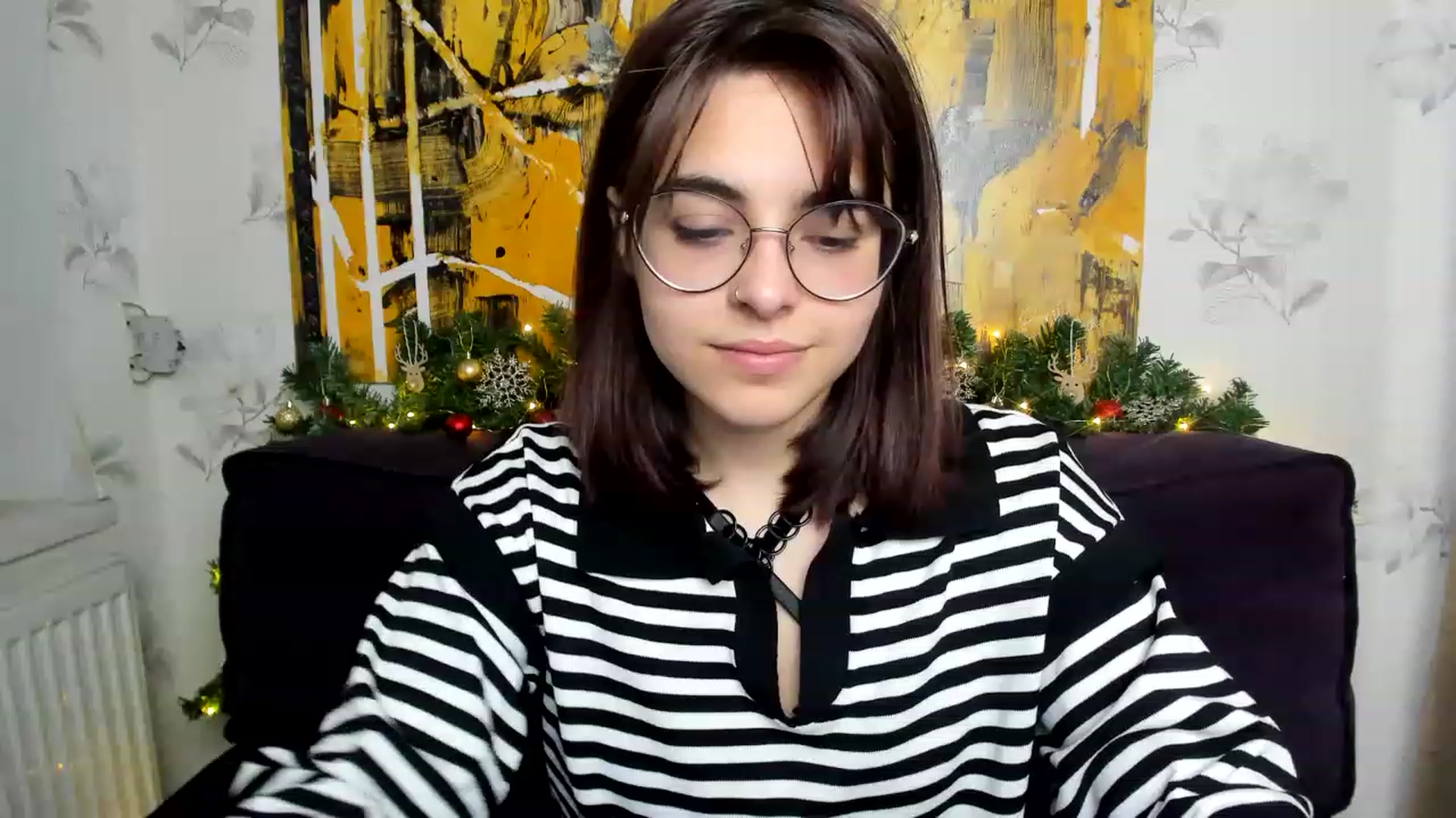 Gallery image thumbnail from MillaGold's myfreecams stream on, 12/30/2022, 09:29 image 8 of 20