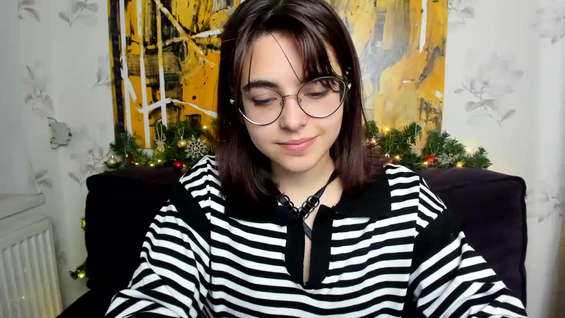 Gallery image thumbnail from MillaGold's myfreecams stream on, 12/30/2022, 09:29 image 19 of 20