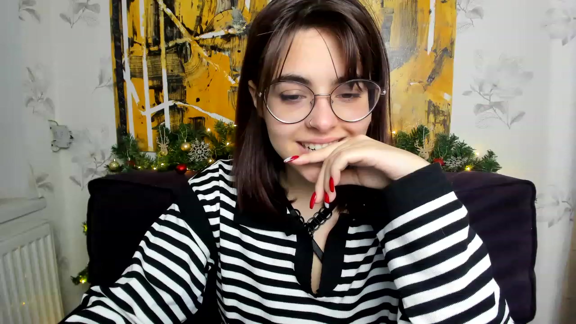 Gallery image thumbnail from MillaGold's myfreecams stream on, 12/30/2022, 09:29 image 3 of 20