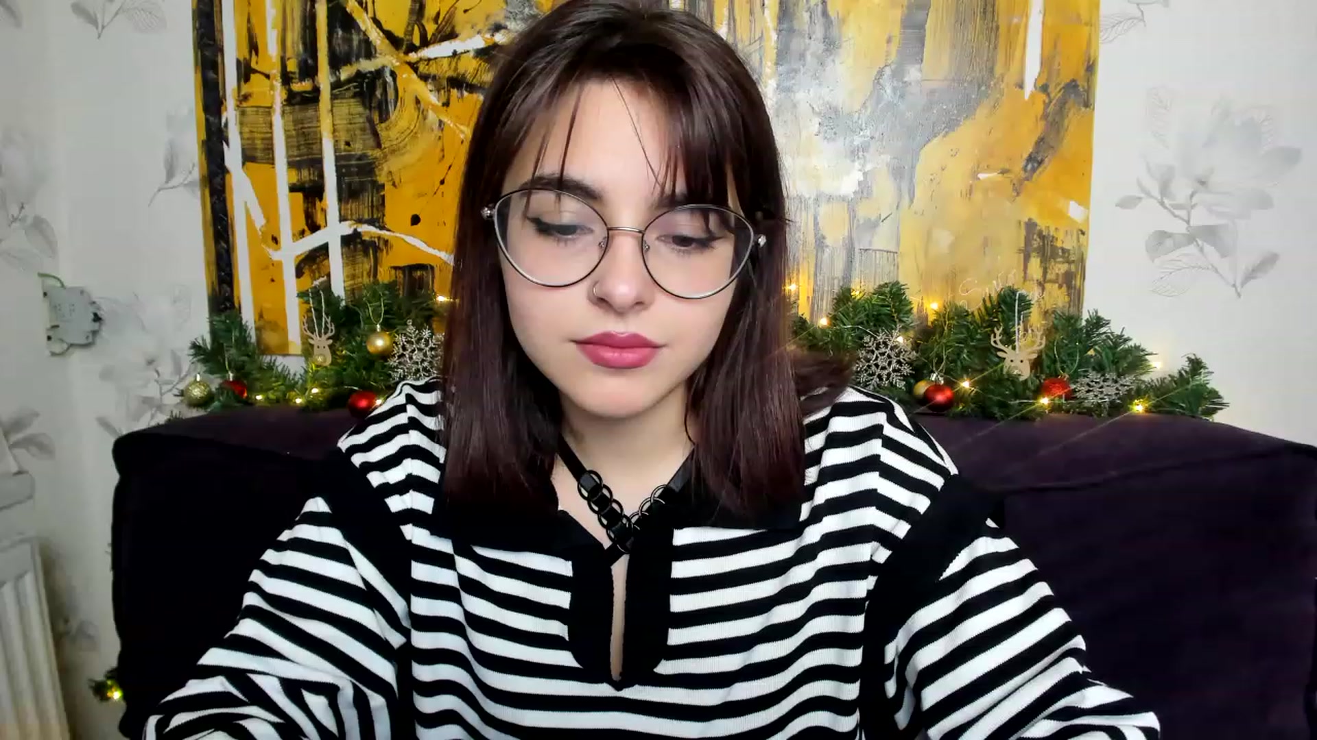 Gallery image thumbnail from MillaGold's myfreecams stream on, 12/30/2022, 12:40 image 8 of 20