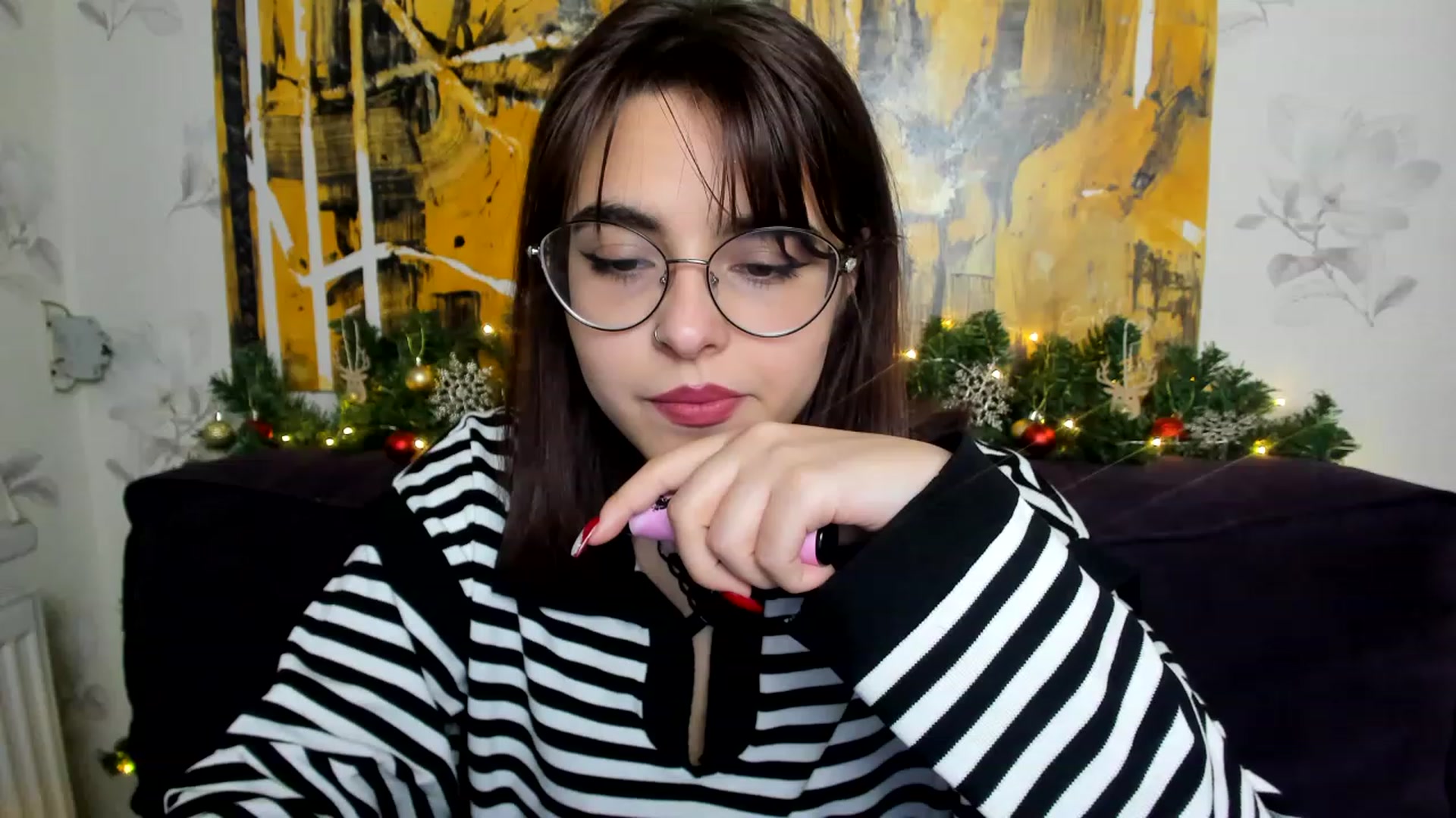 Gallery image thumbnail from MillaGold's myfreecams stream on, 12/30/2022, 12:40 image 7 of 20
