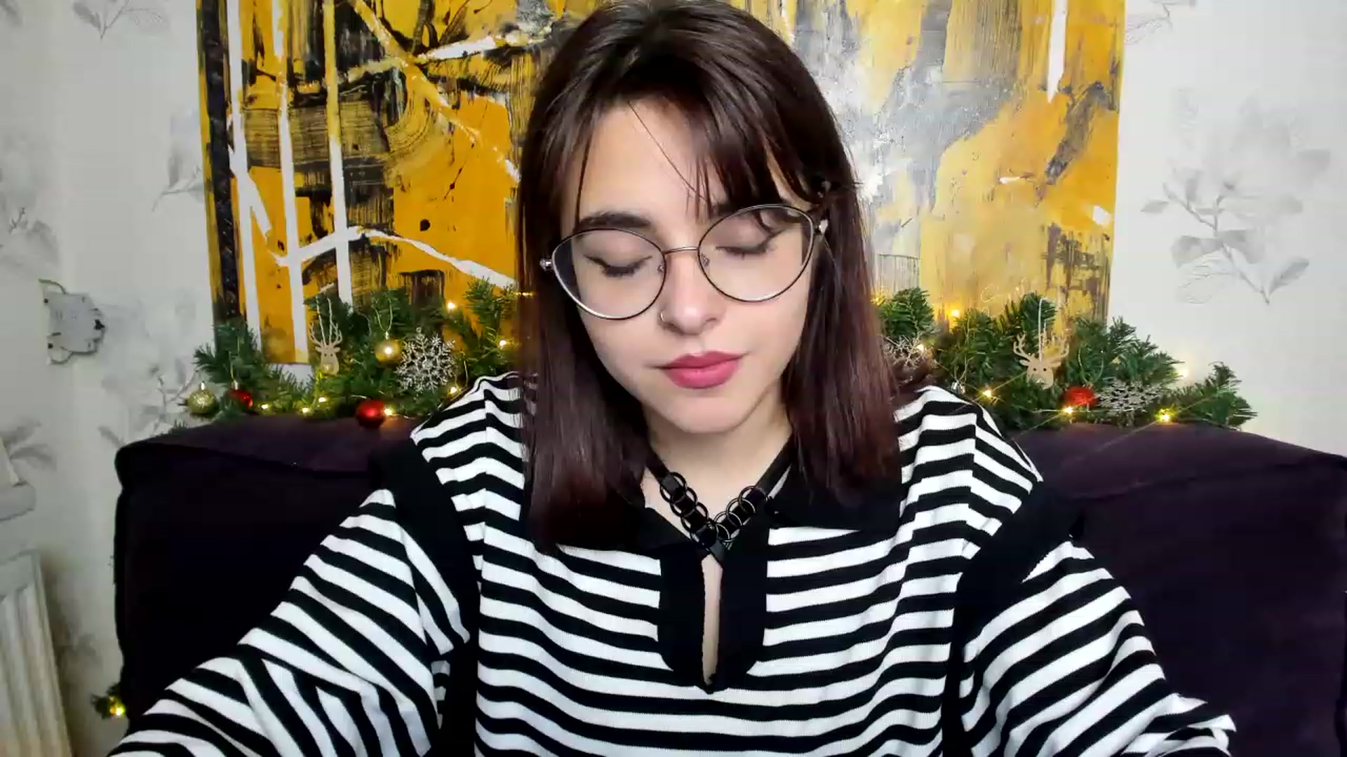 Gallery image thumbnail from MillaGold's myfreecams stream on, 12/30/2022, 12:40 image 6 of 20