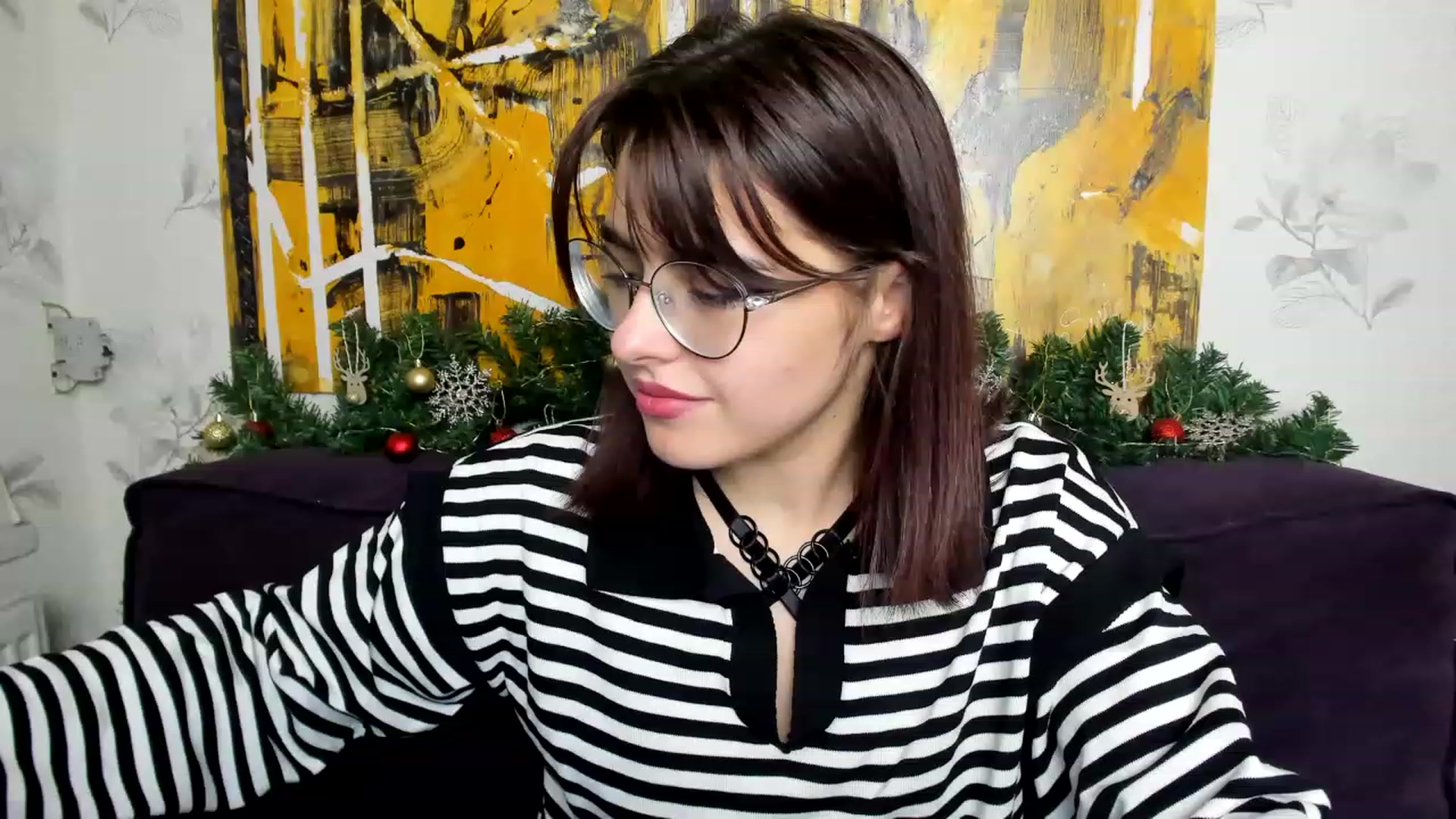 Gallery image thumbnail from MillaGold's myfreecams stream on, 12/30/2022, 12:40 image 5 of 20
