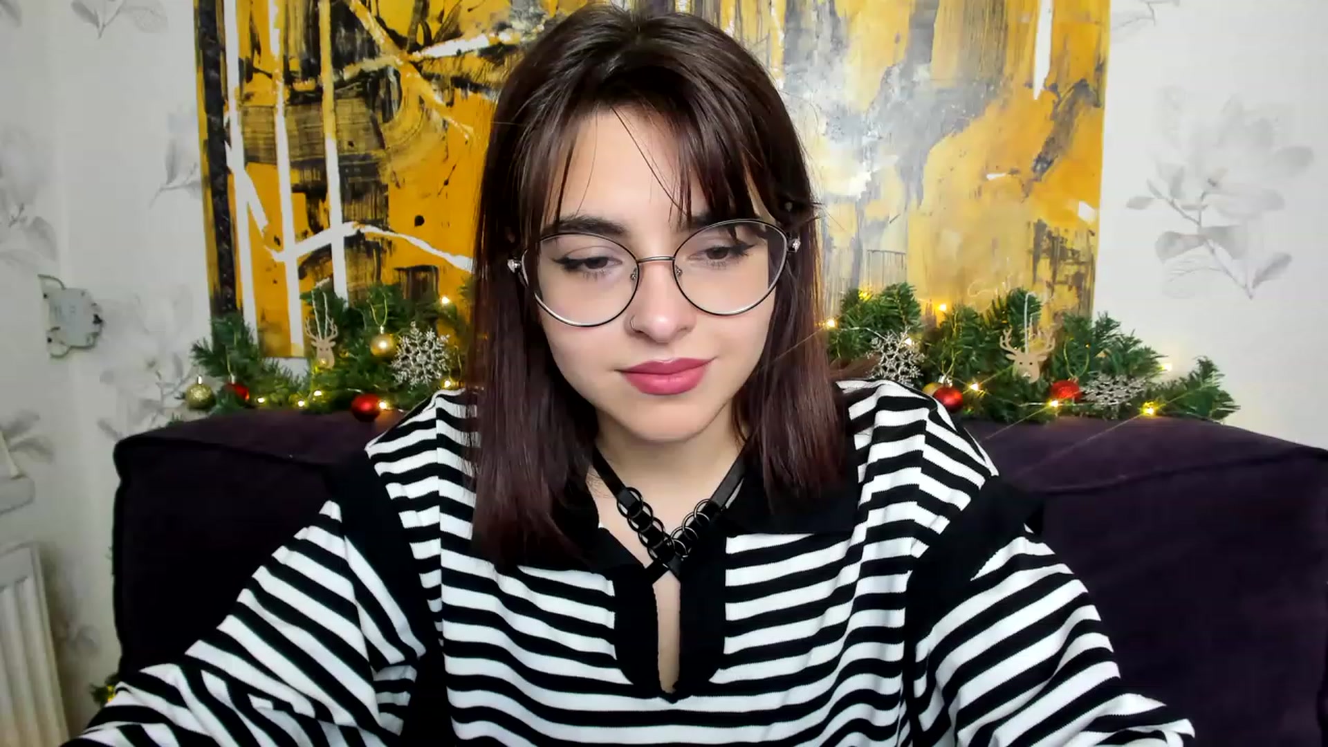Gallery image thumbnail from MillaGold's myfreecams stream on, 12/30/2022, 12:40 image 1 of 20